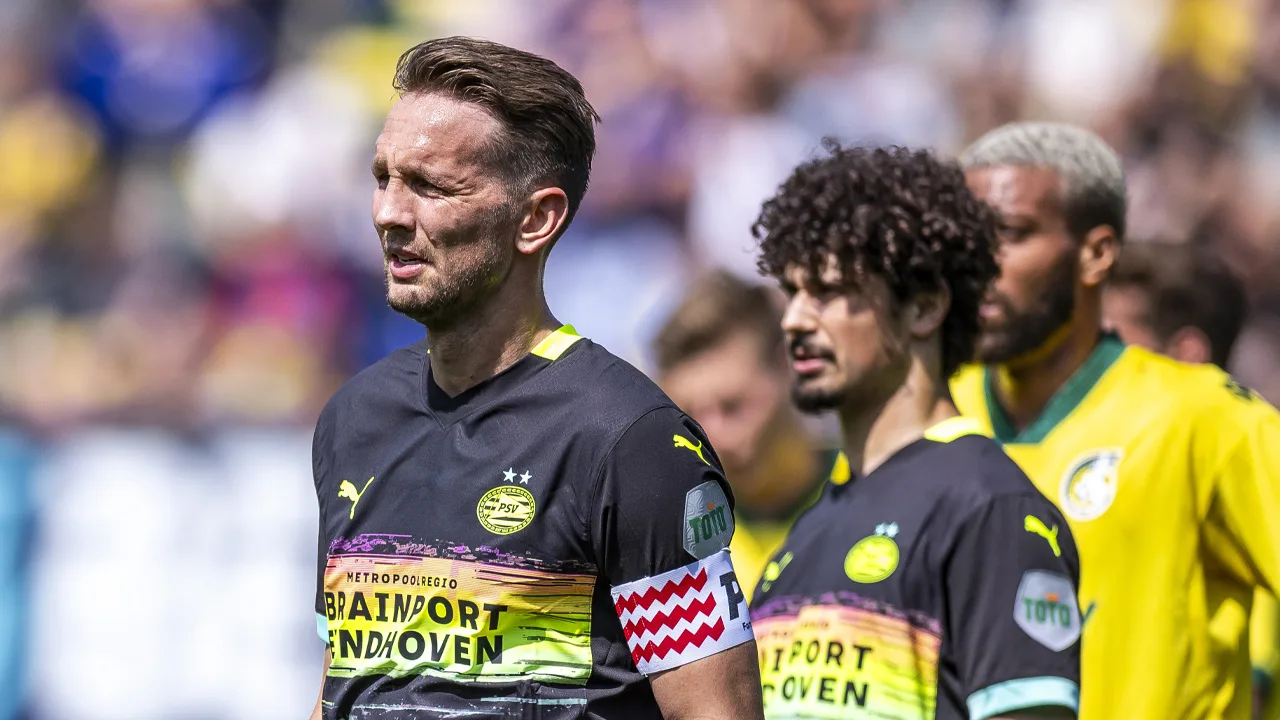 Kampioen PSV moet na gelijkspel bij Fortuna puntenrecord vergeten