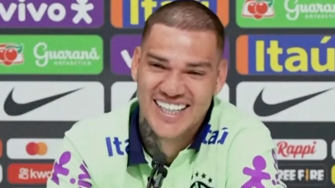 Ederson onthult: 'Ruben Dias kotste in de tas van Jack Grealish's moeder'