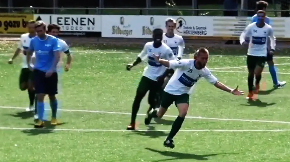 Rutjes door het dolle heen na goal in Hoofdklasse 