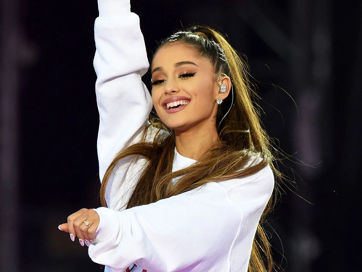 Ariana Grande is verloofd!