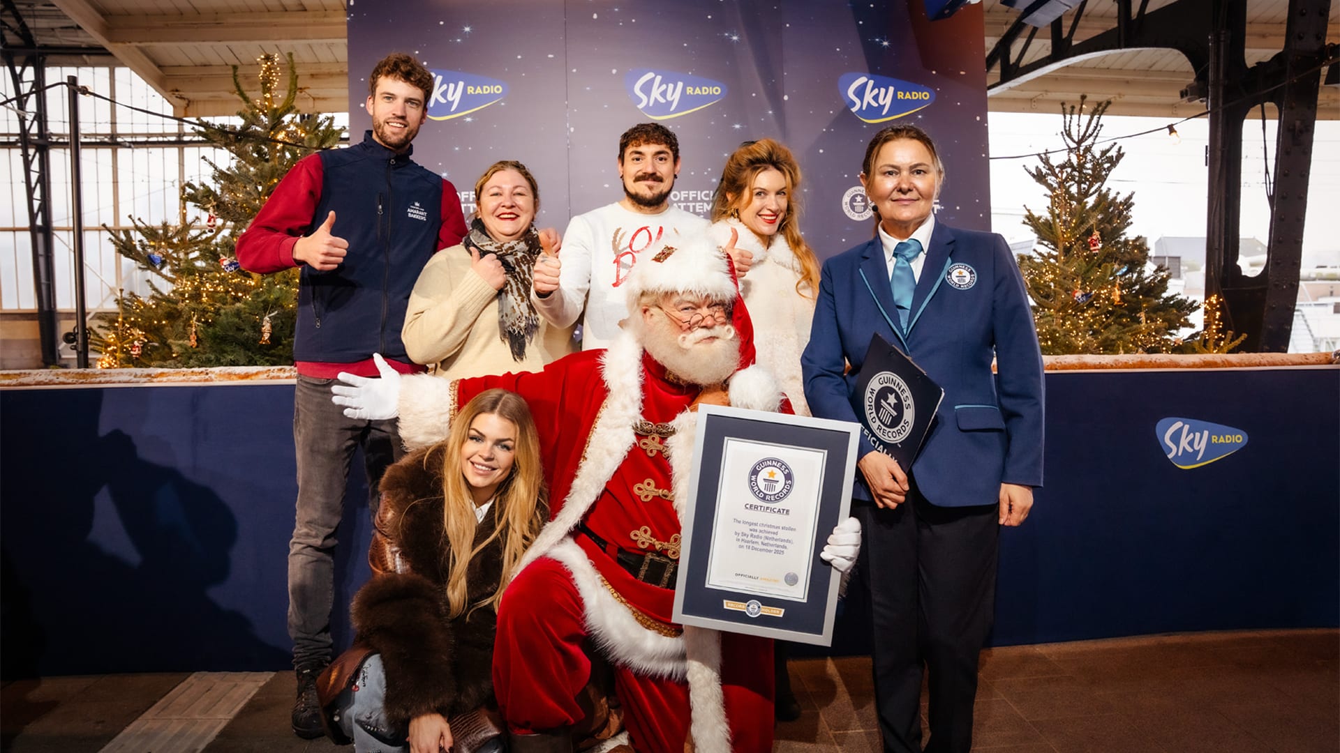 Sky Radio en Koninklijke Amarant Bakkers vestigen record met grootste kerststol ter wereld