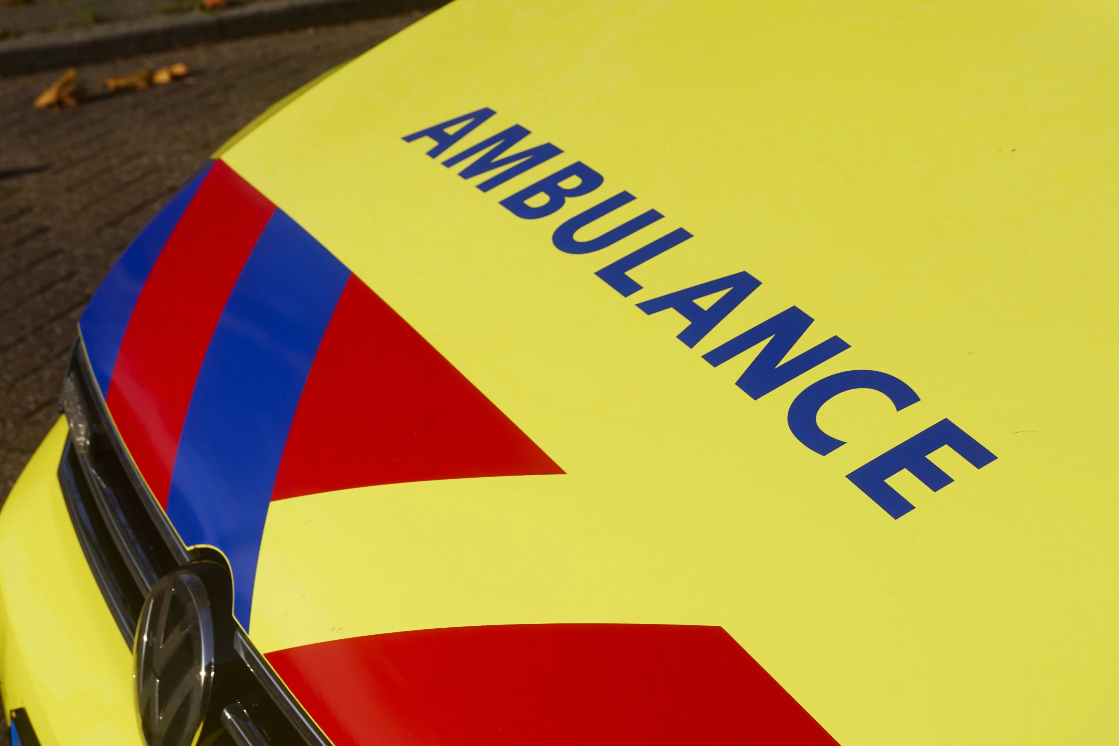 Man gijzelt en bedreigt ambulancebroeders in Broek op Langedijk