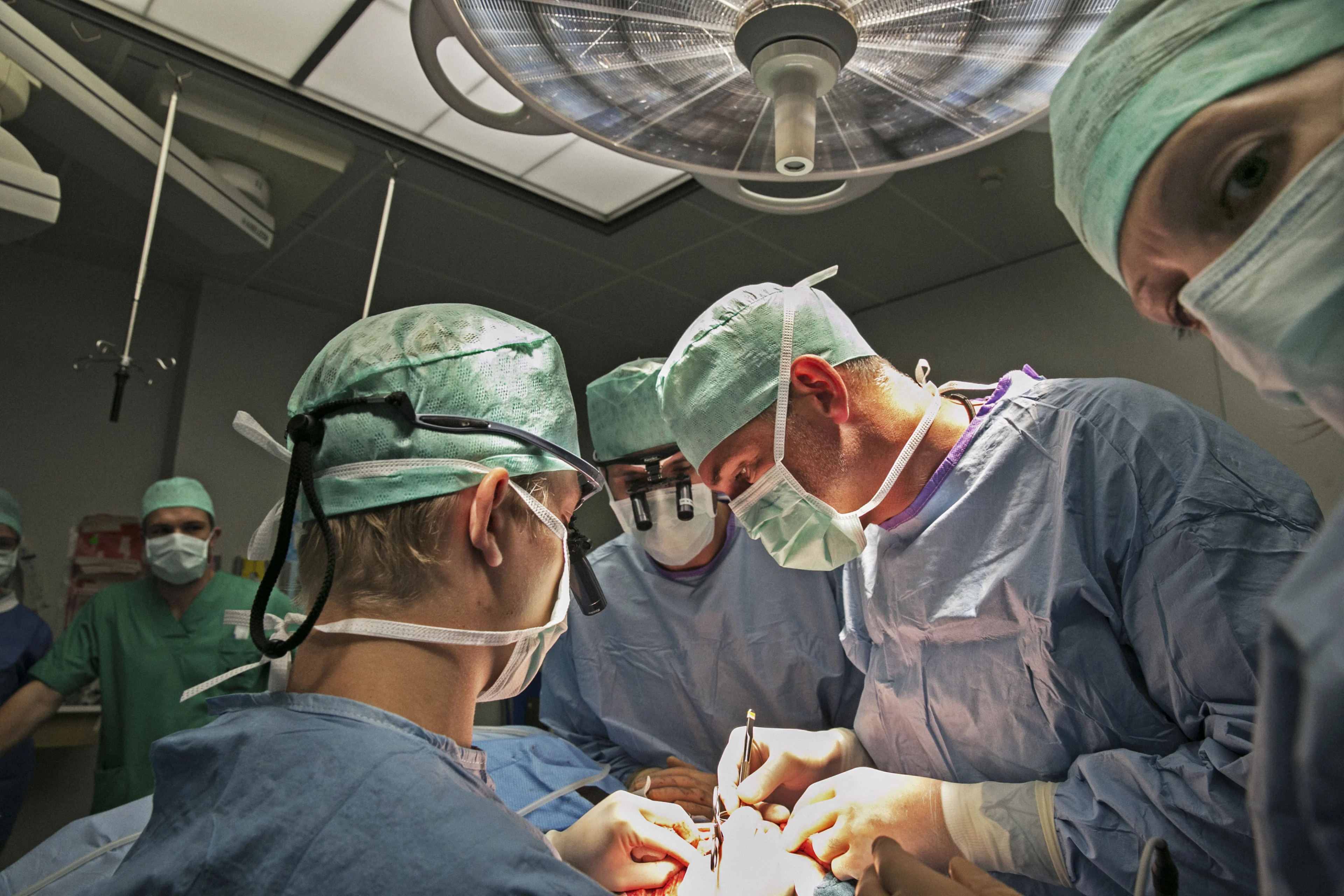 Siliconenpoli UMC overspoeld met vragen over implantaten na docu 'Moordtieten'