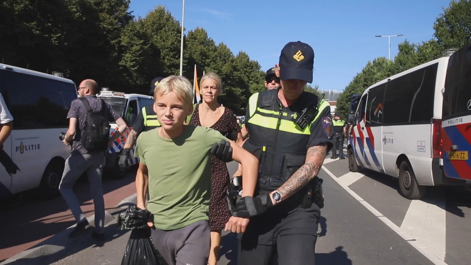 Blokkade A12 voorbij, enkele honderden mensen aangehouden