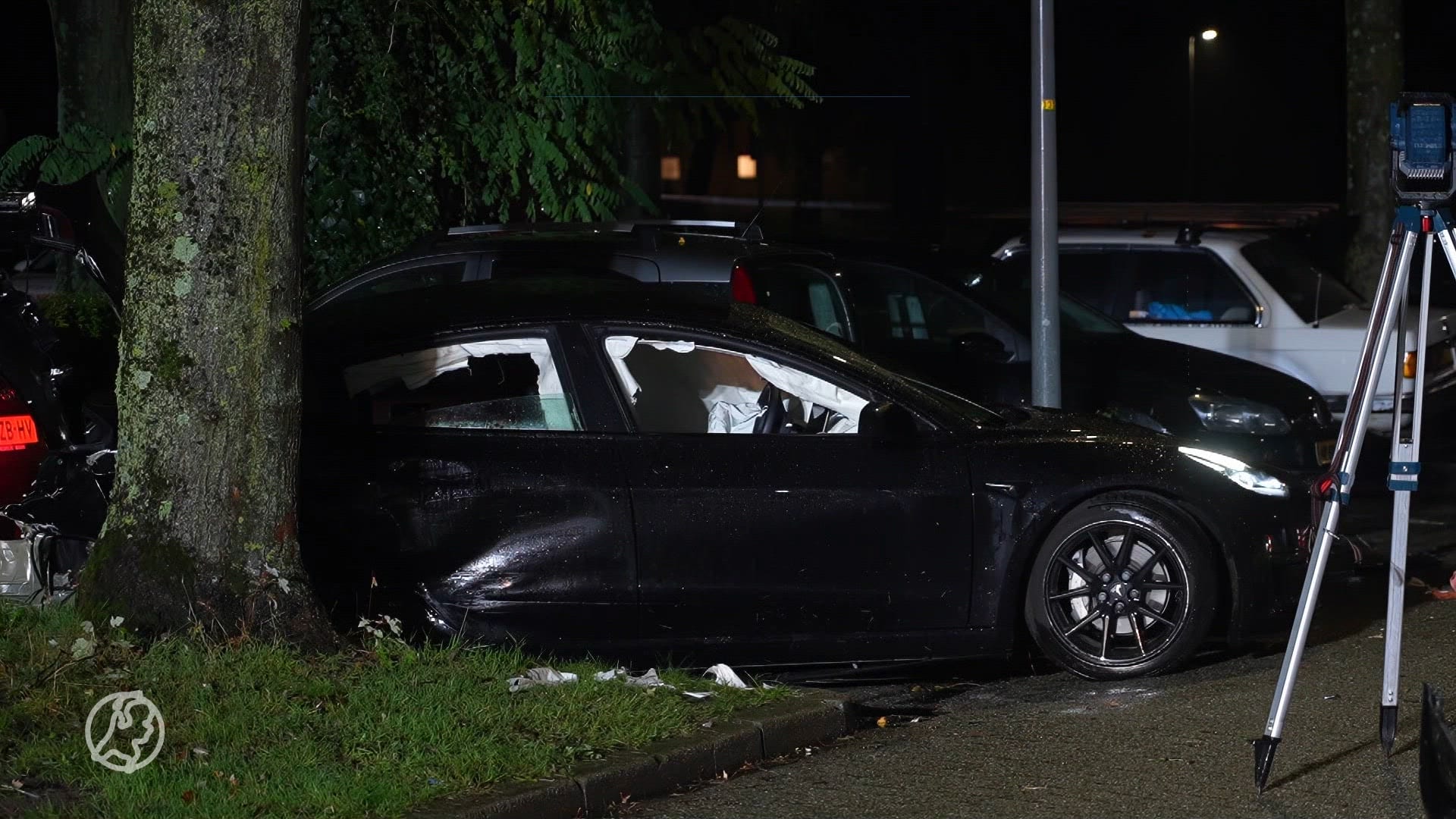 Vijf gewonden in crash na politieachtervolging in Almere