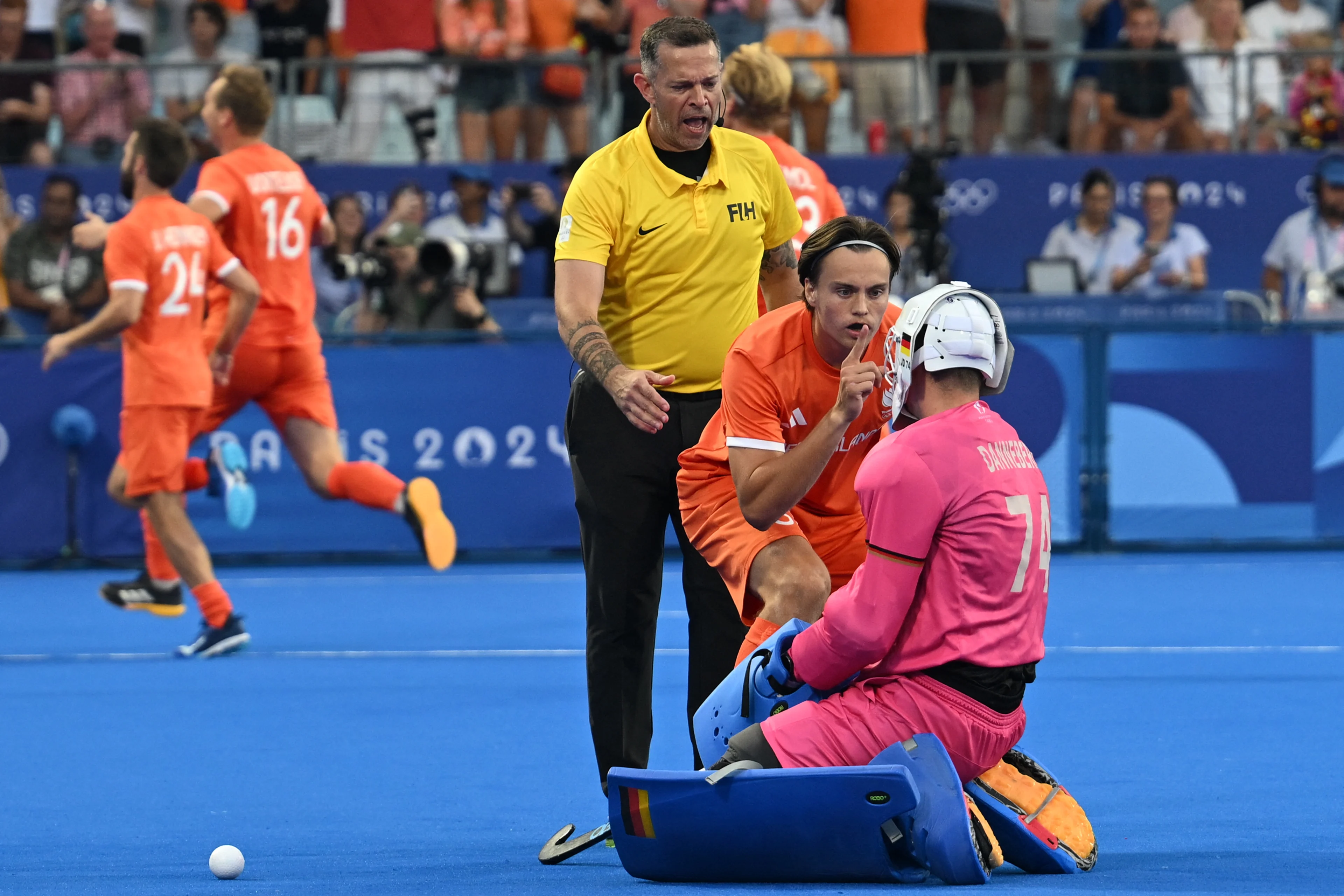 Telgenkamp heeft spijt van provocatie tijdens hockeyfinale: 'Was puur emotie'