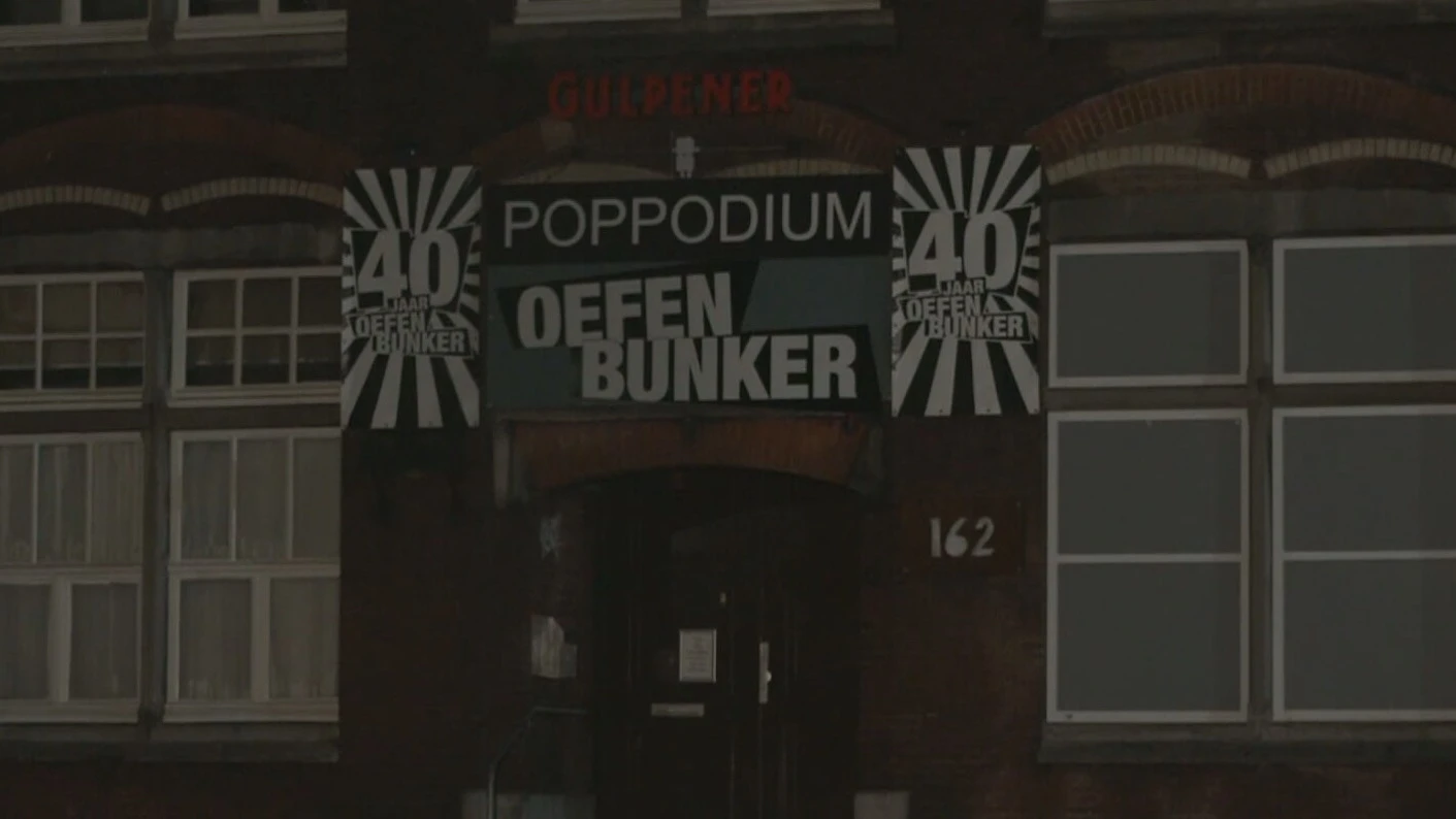 Grote brand verwoest geliefd poppodium: 'Alsof mijn huis in de fik staat'