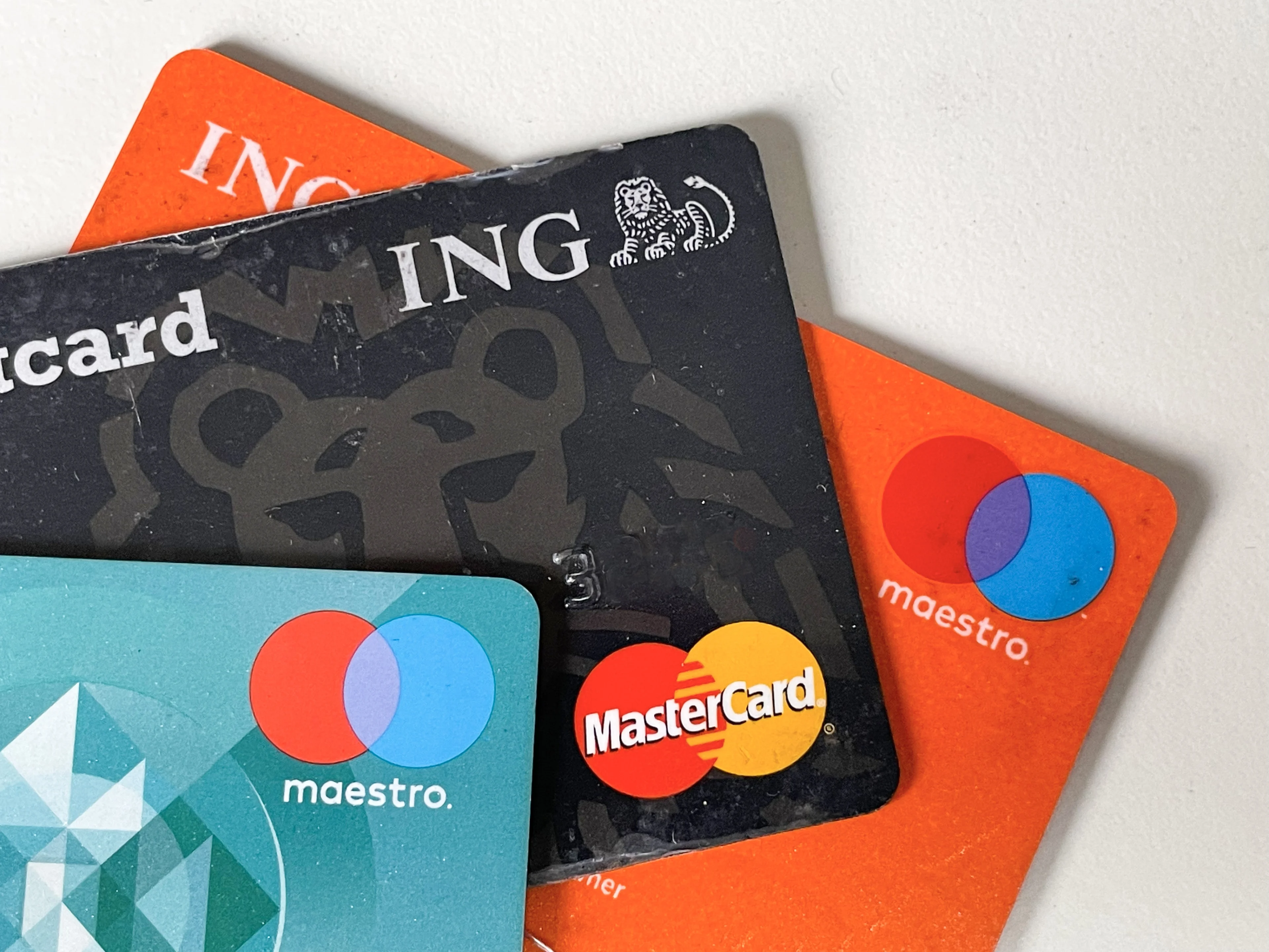 Banken luiden noodklok: veel jongeren kennen grote pakkans geldezels niet