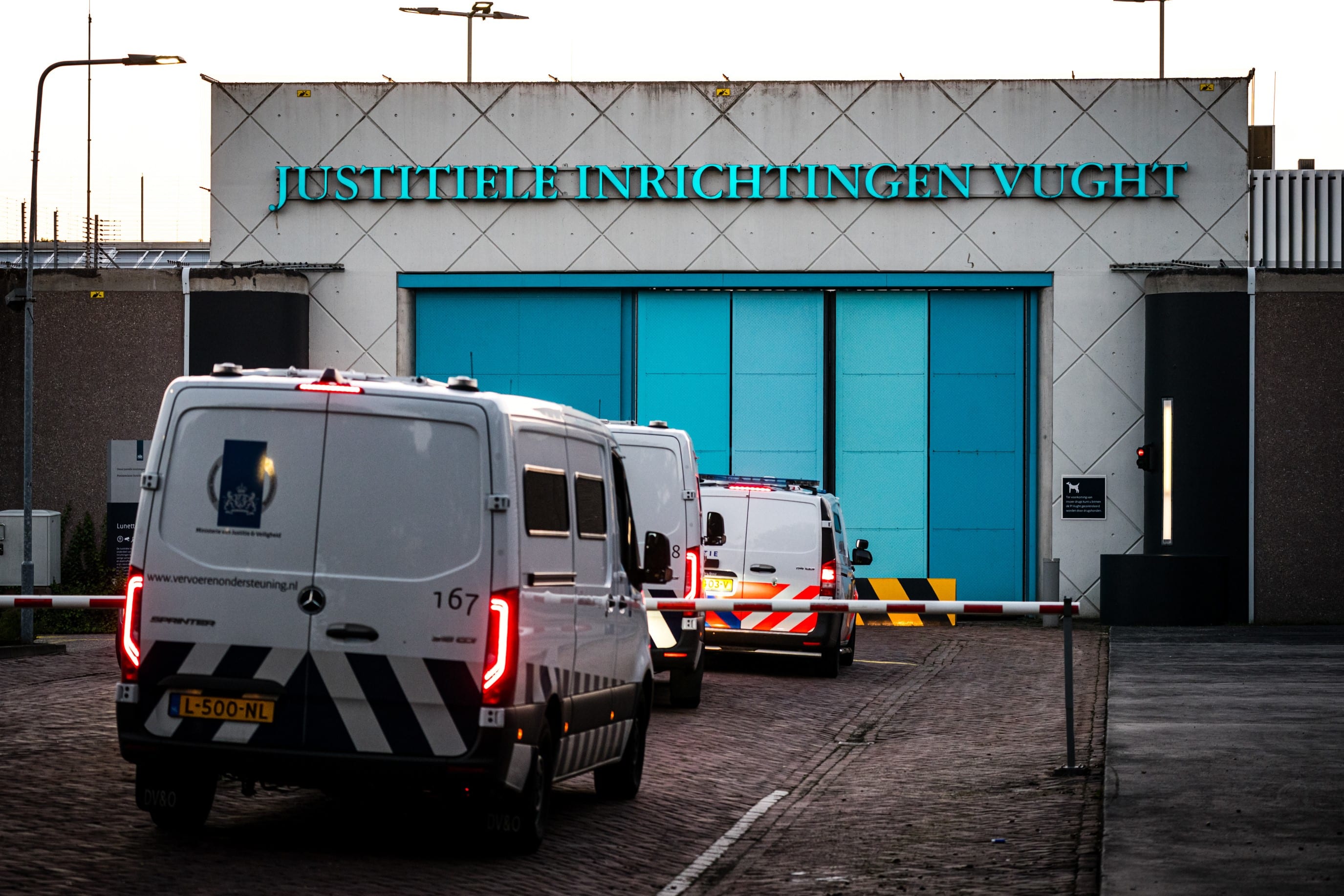 Luchtruim boven extra beveiligde gevangenis Vught blijft dicht om ontsnappen te voorkomen 