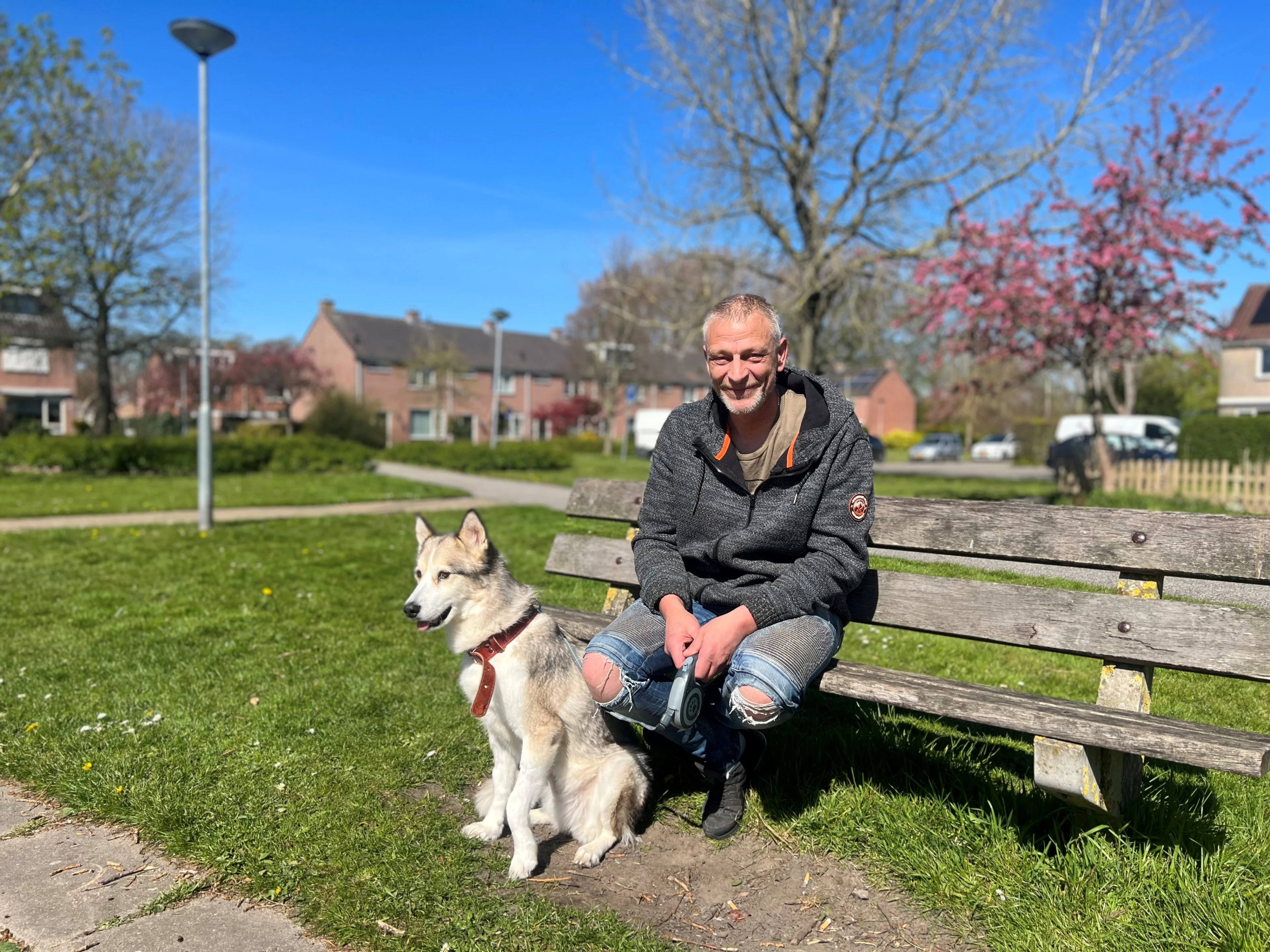 Roy reisde af naar Oekraïne om hond op te halen van gevlucht achterbuurmeisje