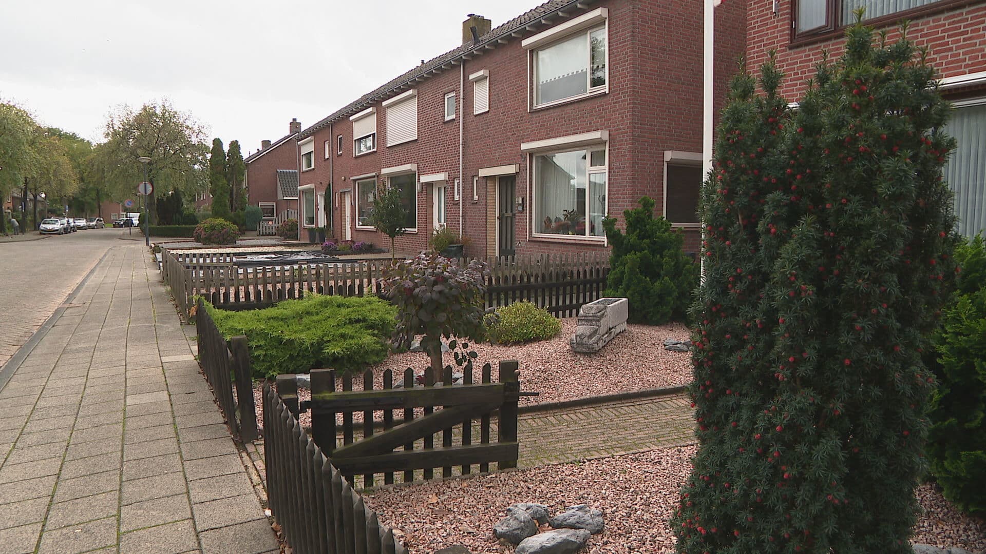 Strijd om voortuinen drijft bewoners en gemeente Waalwijk naar rechtszaal