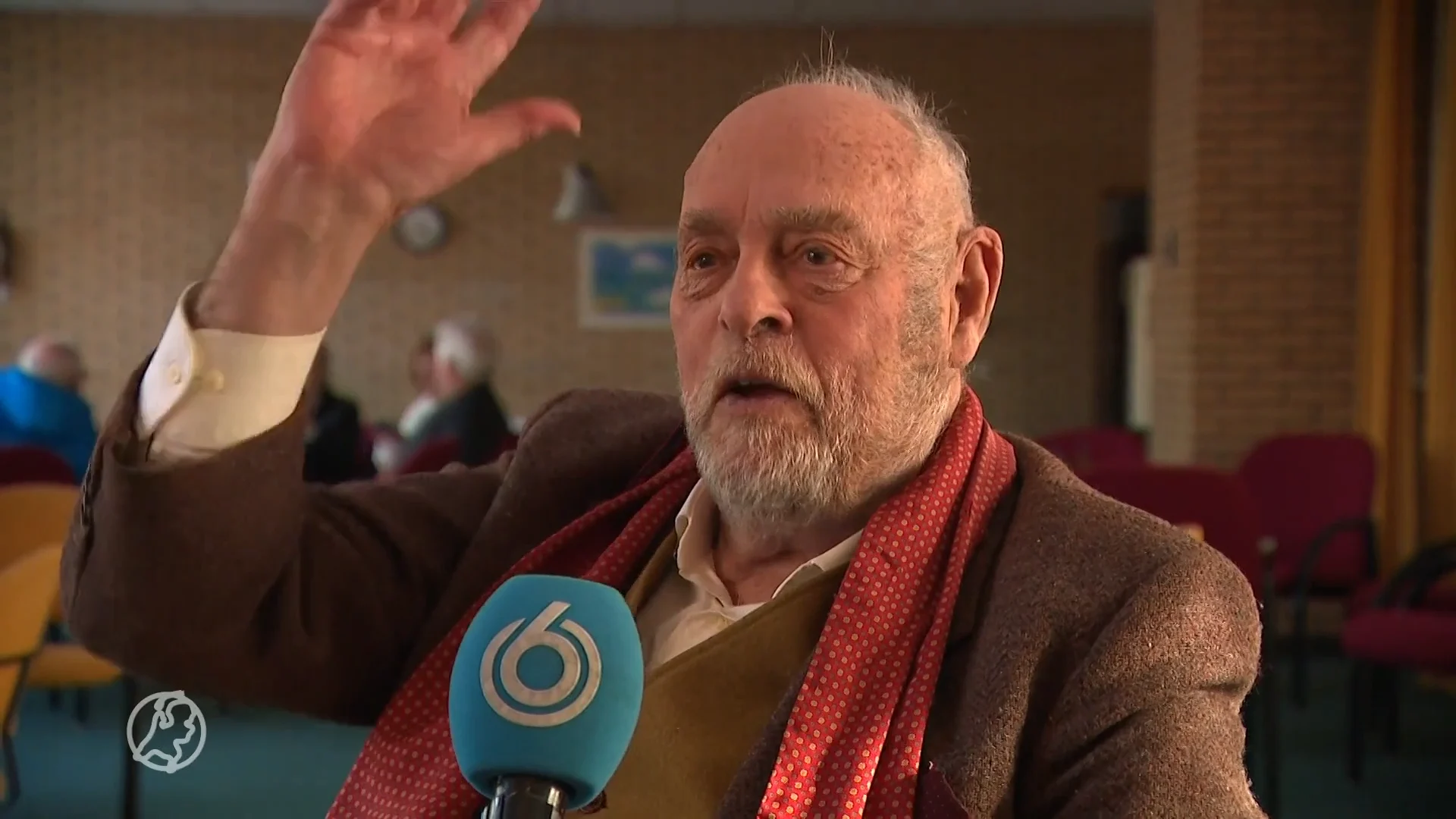 Bewoners uit seniorenflat gehaald bij brand in Epe: 'Twee brandweermannen sleurden me uit bed'