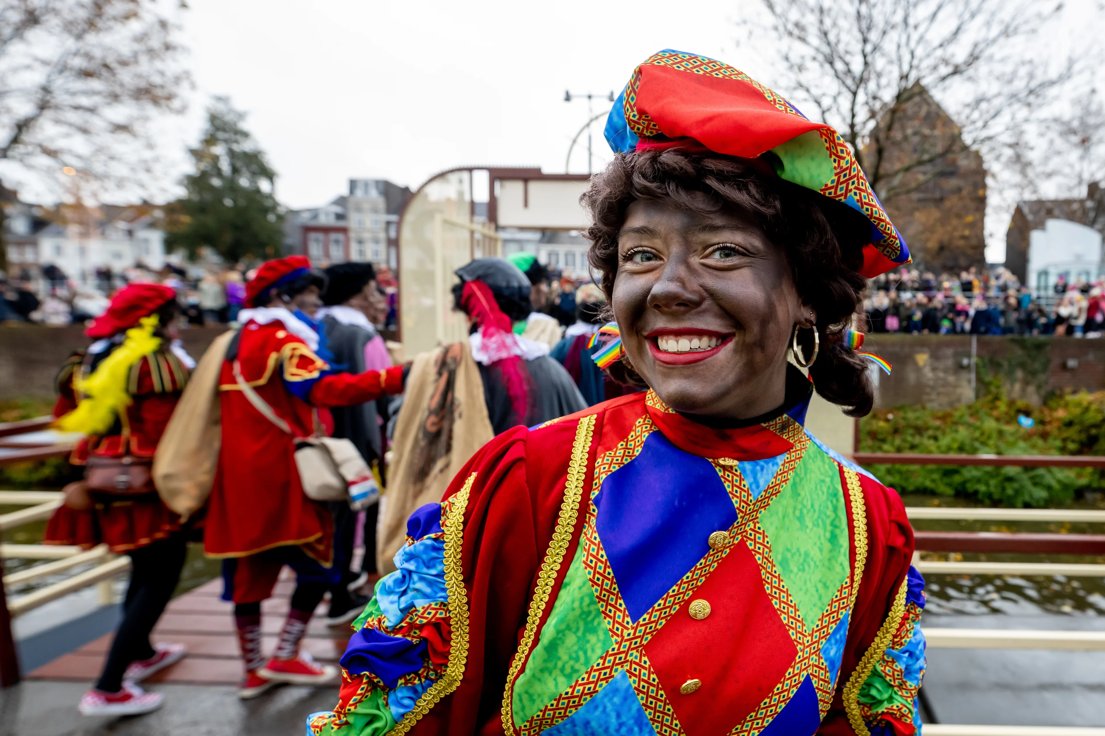 Ondanks belofte van roetveegpieten bij intocht toch KOZP-demonstratie in Enter 