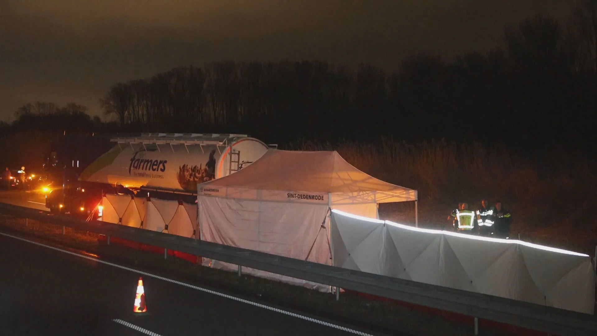 Vrouw (19) overleden bij ongeluk op N279 bij Heeswijk-Dinther