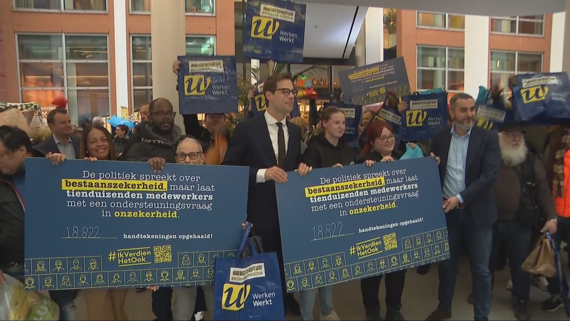 Sociale werkplaatsen boos om lagere lonen: petitie aangeboden aan kabinet