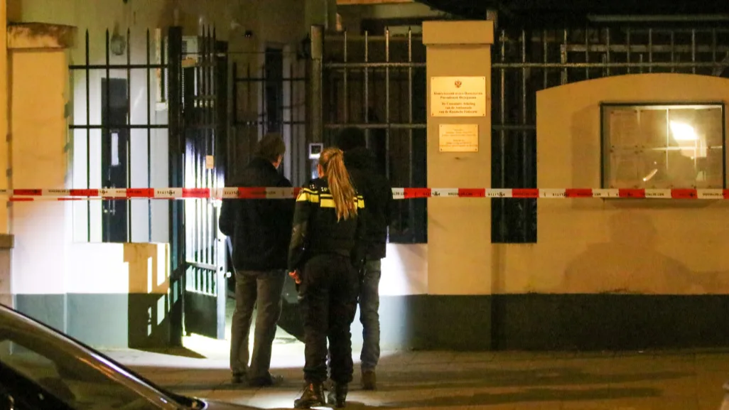 Verdachte rugzak achtergelaten bij Russisch consulaat Den Haag, omgeving afgesloten