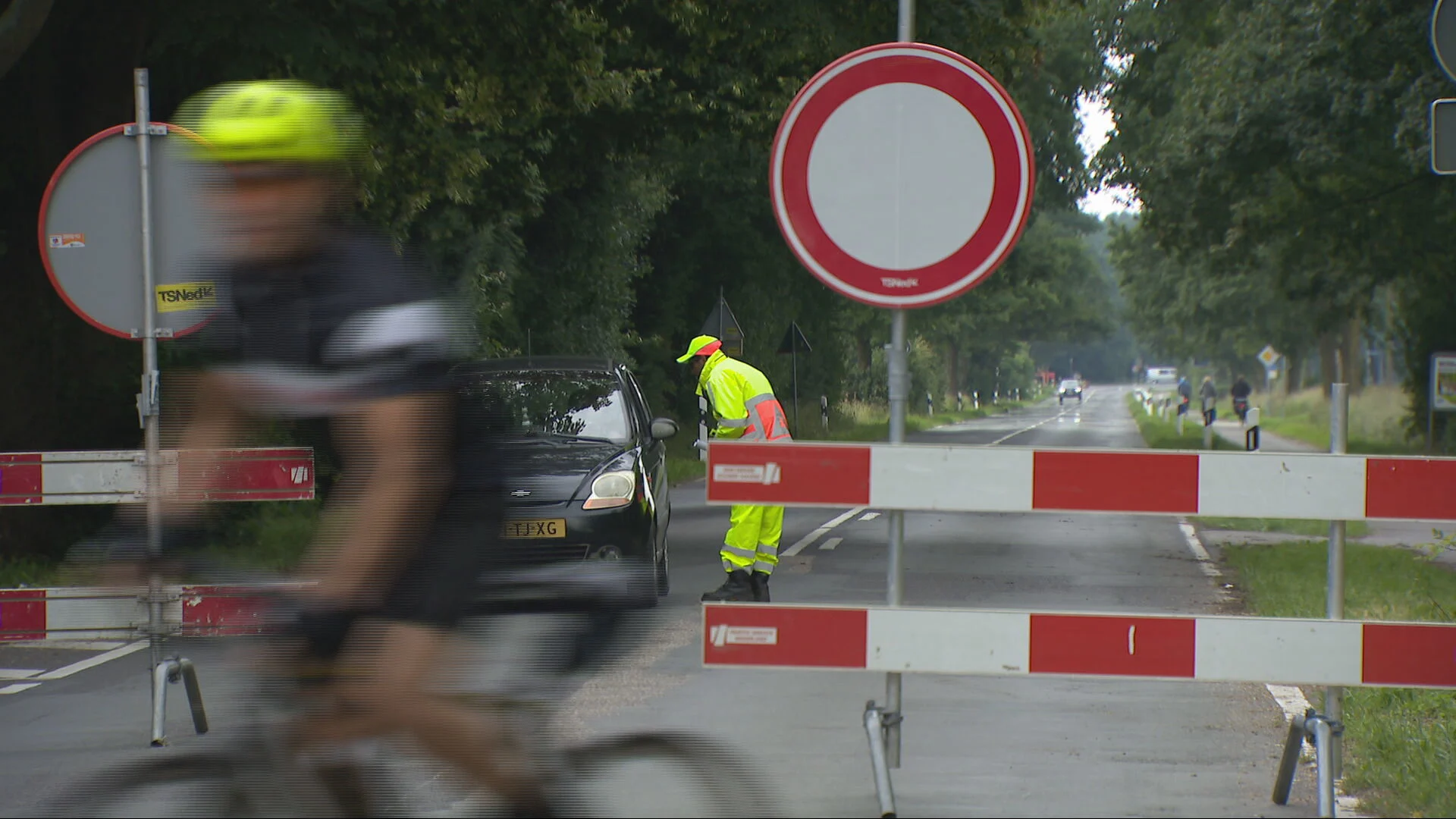 Gemeente sluit op eigen houtje grens bij Beek vanwege verkeerschaos