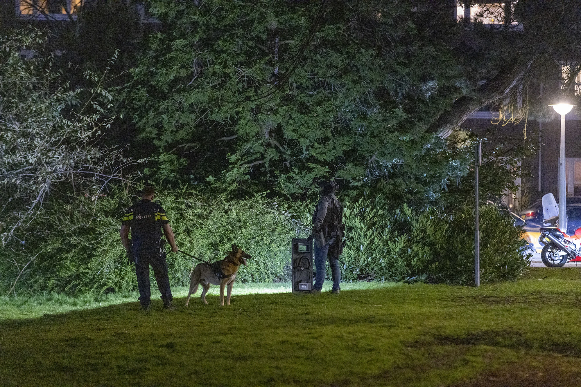 Man zwaargewond na schietpartij in Amsterdamse Rivierenbuurt