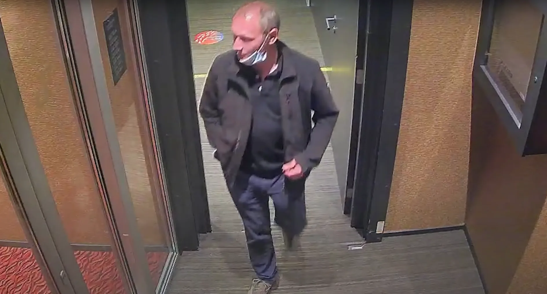 Man gaat met gestolen pinpas bejaarde vrouw (90) naar casino, politie toont beelden