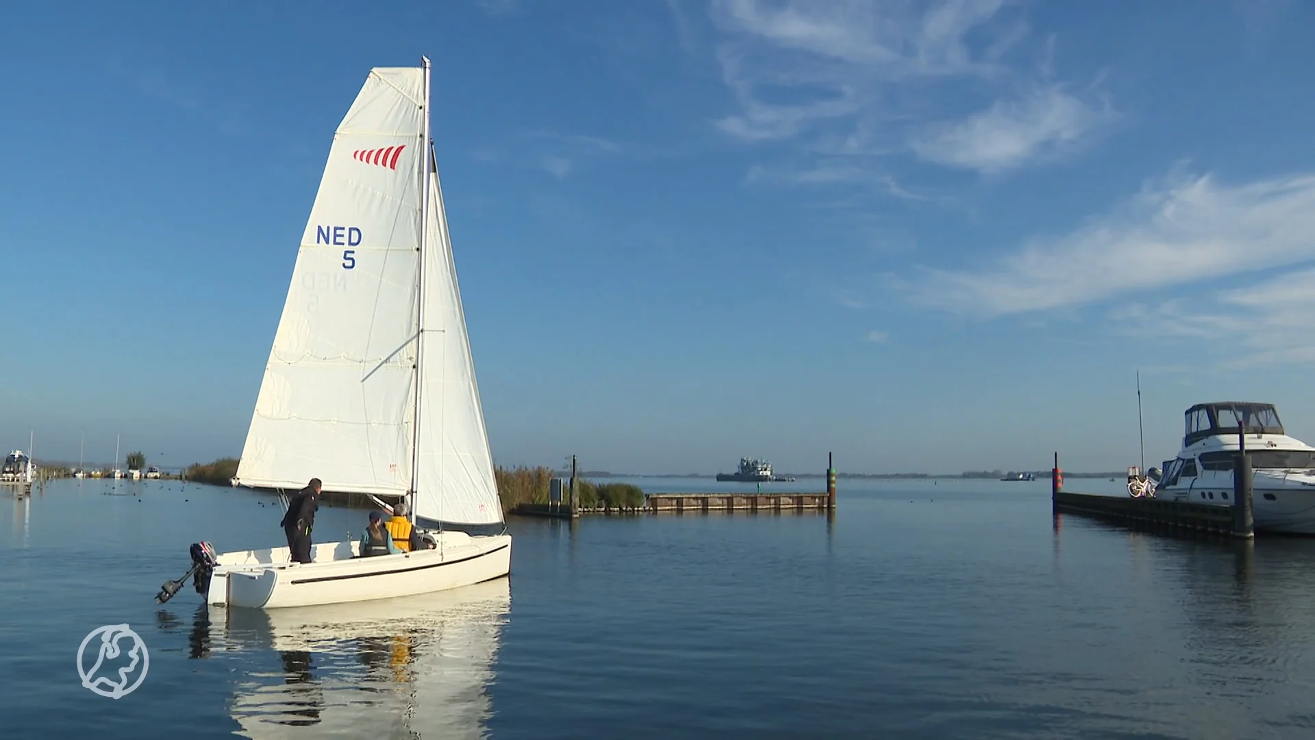 Nederlanders genieten volop van nazomers zonnetje: 'Bijna nog verbrand'