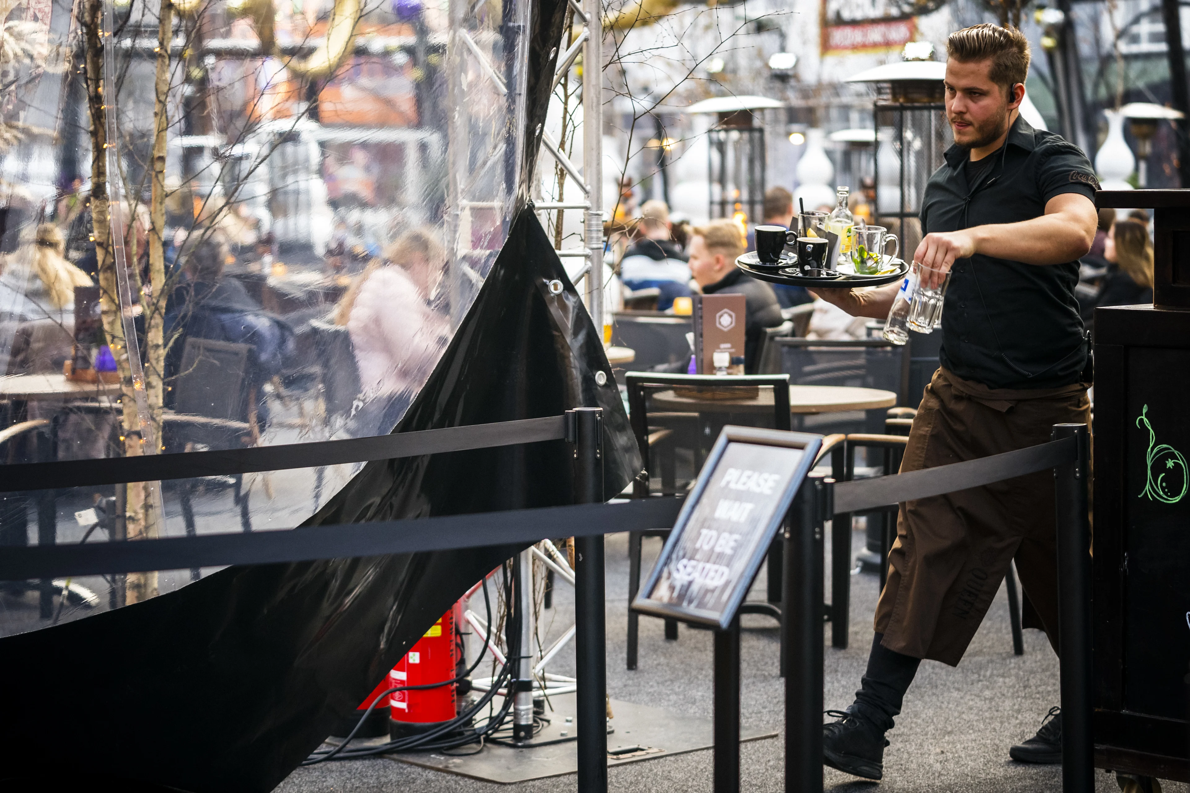 Minister begrijpt dat burgemeesters oogje dichtknijpen als ondernemers hun zaken opengooien