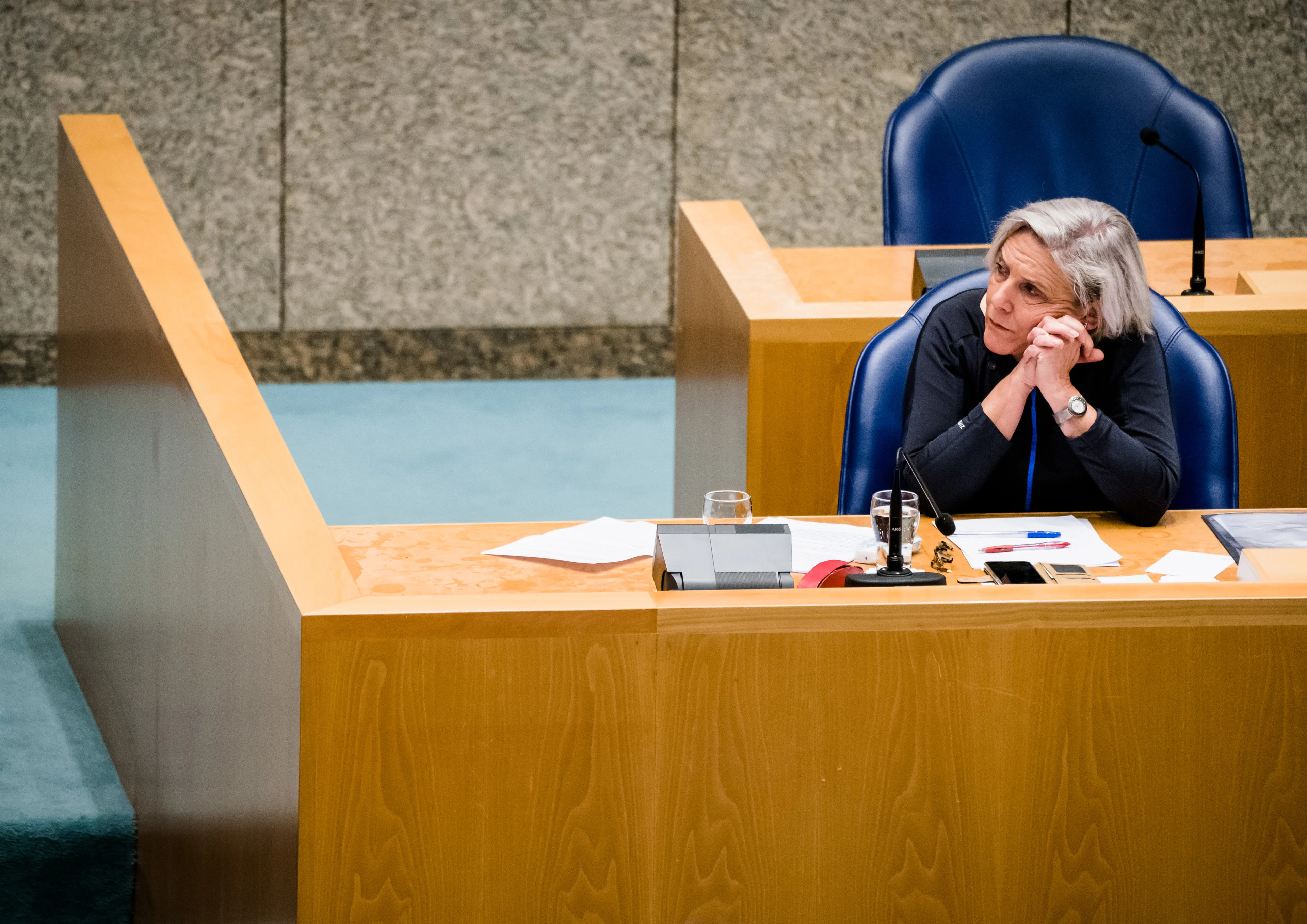 Ophef om bioscoopbezoekje Bijleveld: 'Kabul dreigt te vallen, minister naar de film'