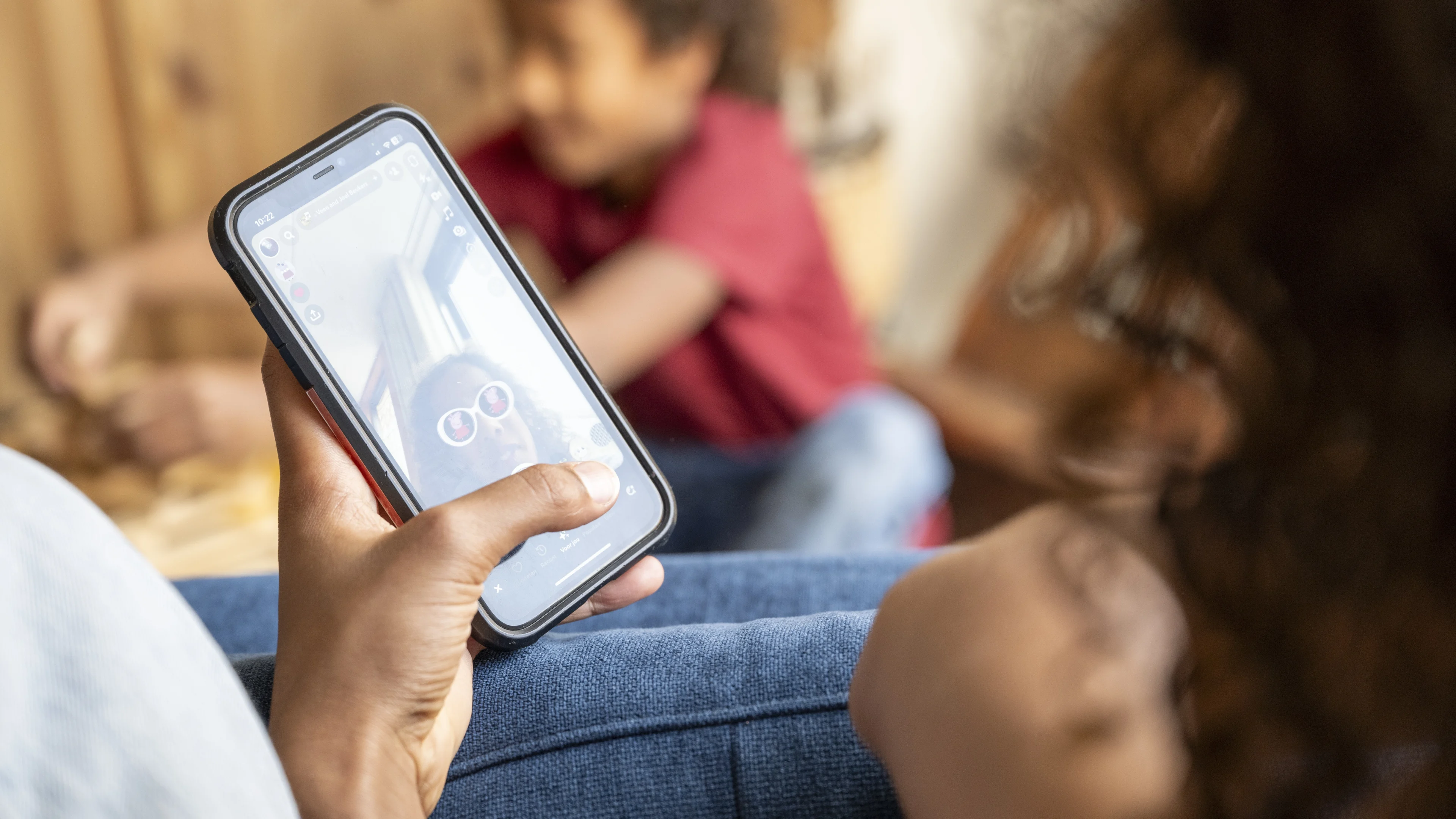 'Nederlandse kinderen betrokken bij gruwelijke online misbruikgroepen'