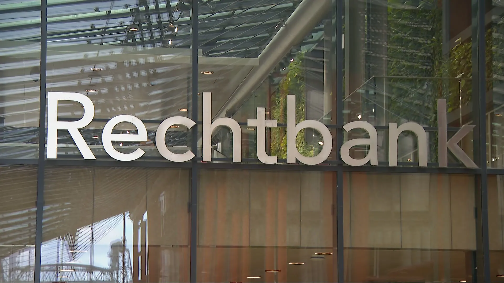 Pleegouders zwaargewond meisje Vlaardingen van meer zaken verdacht