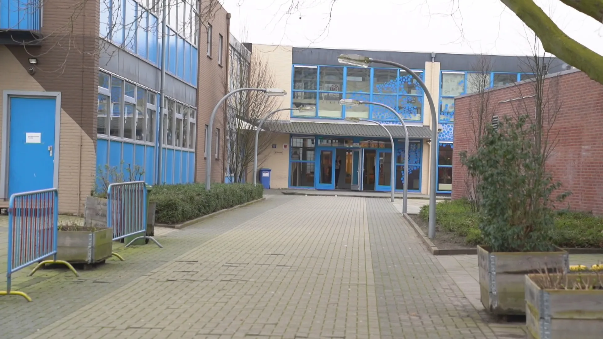 Toestand neergestoken jongen (16) Ridderkerk stabiel, verdachte (13) nog steeds vast