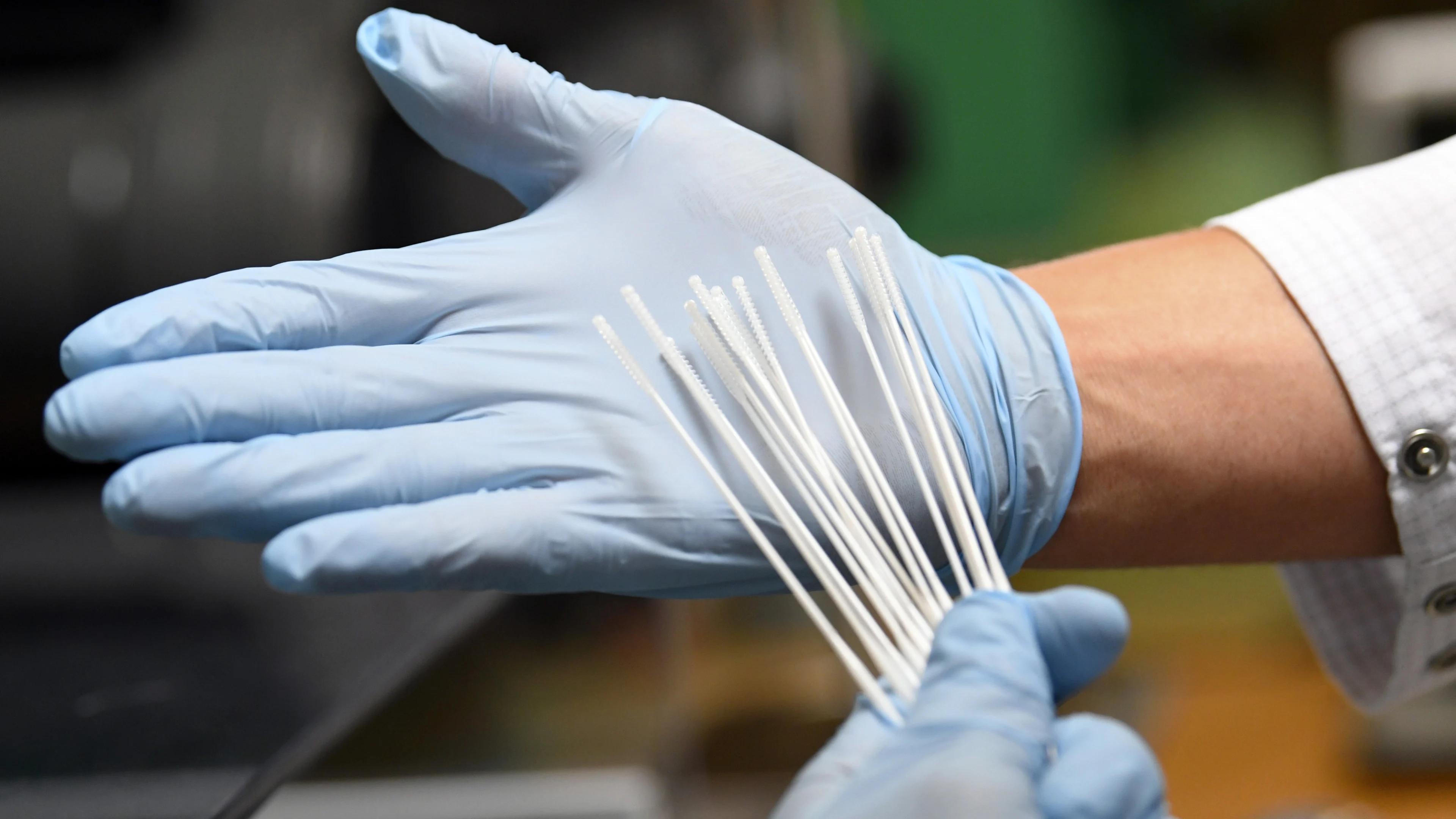 Aantal coronabesmettingen stijgt met ongeveer 2200