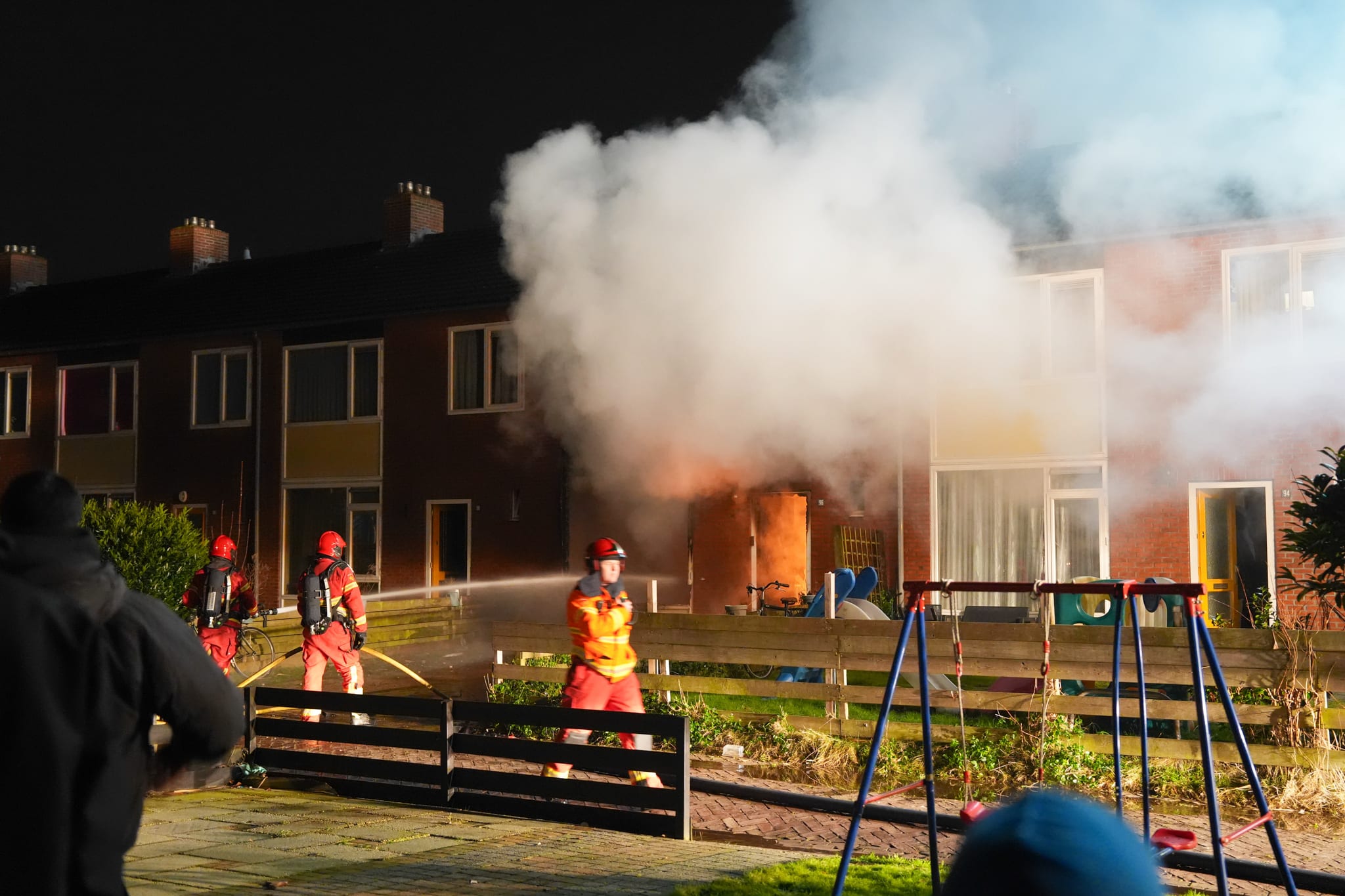 Rijtjeswoning Stadskanaal volledig verwoest na gasbrand
