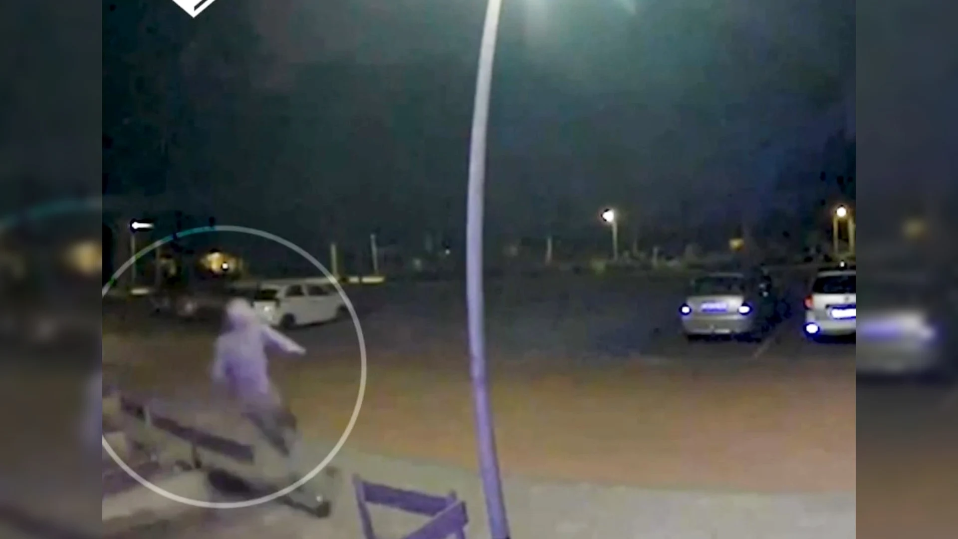 Politie geeft beelden van explosie Deurne vrij: 'Wie herkent de dader?'