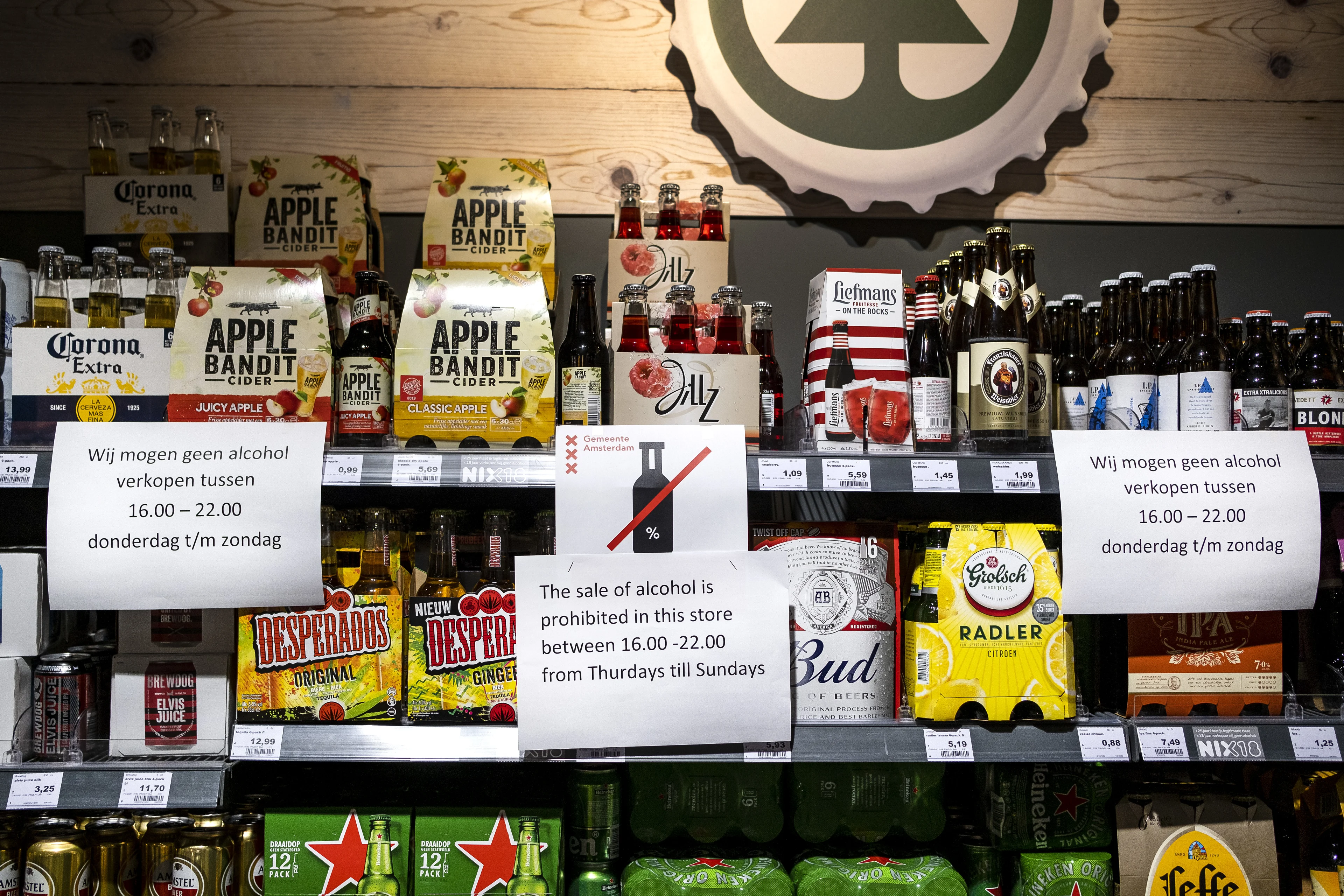 'Kabinet wil verkoop van alcohol na acht uur 's avonds verbieden'