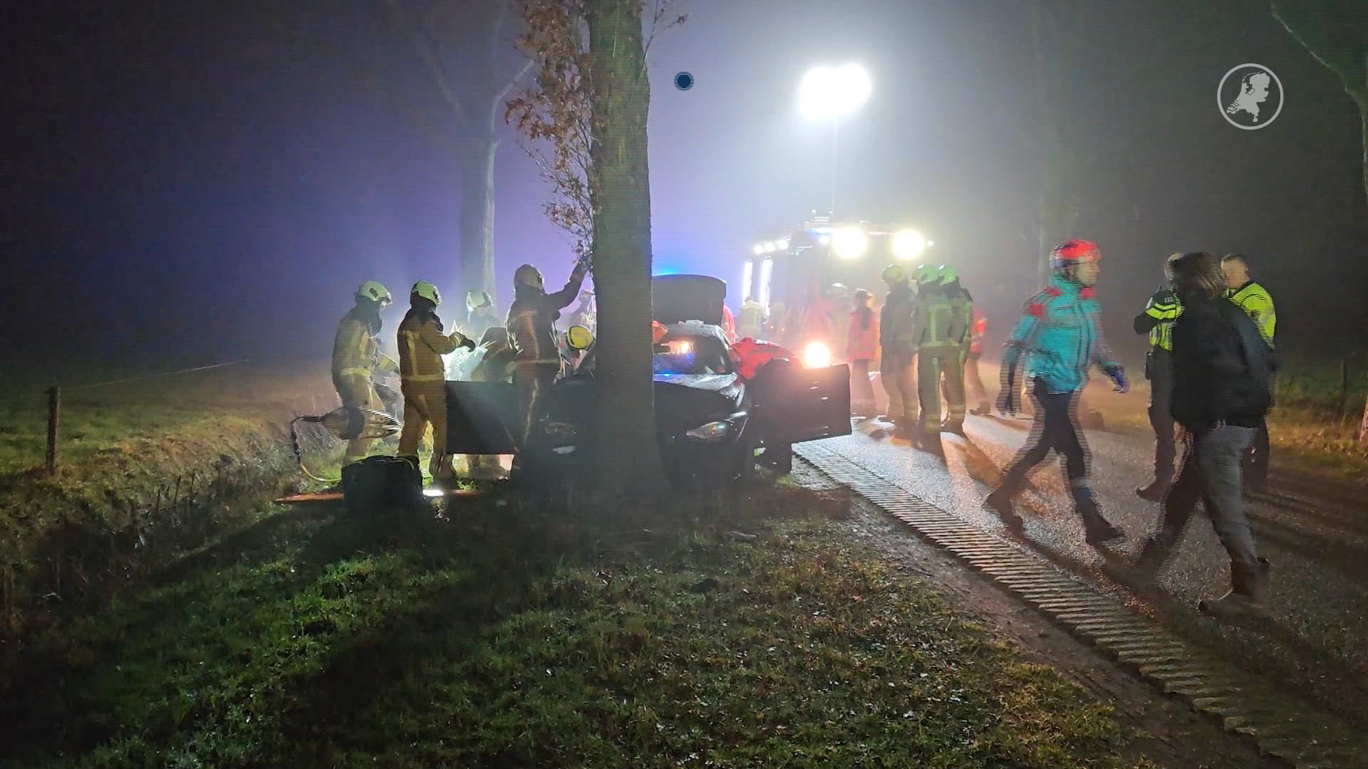 Twee gewonden door ernstig ongeluk in Drentse Alteveer