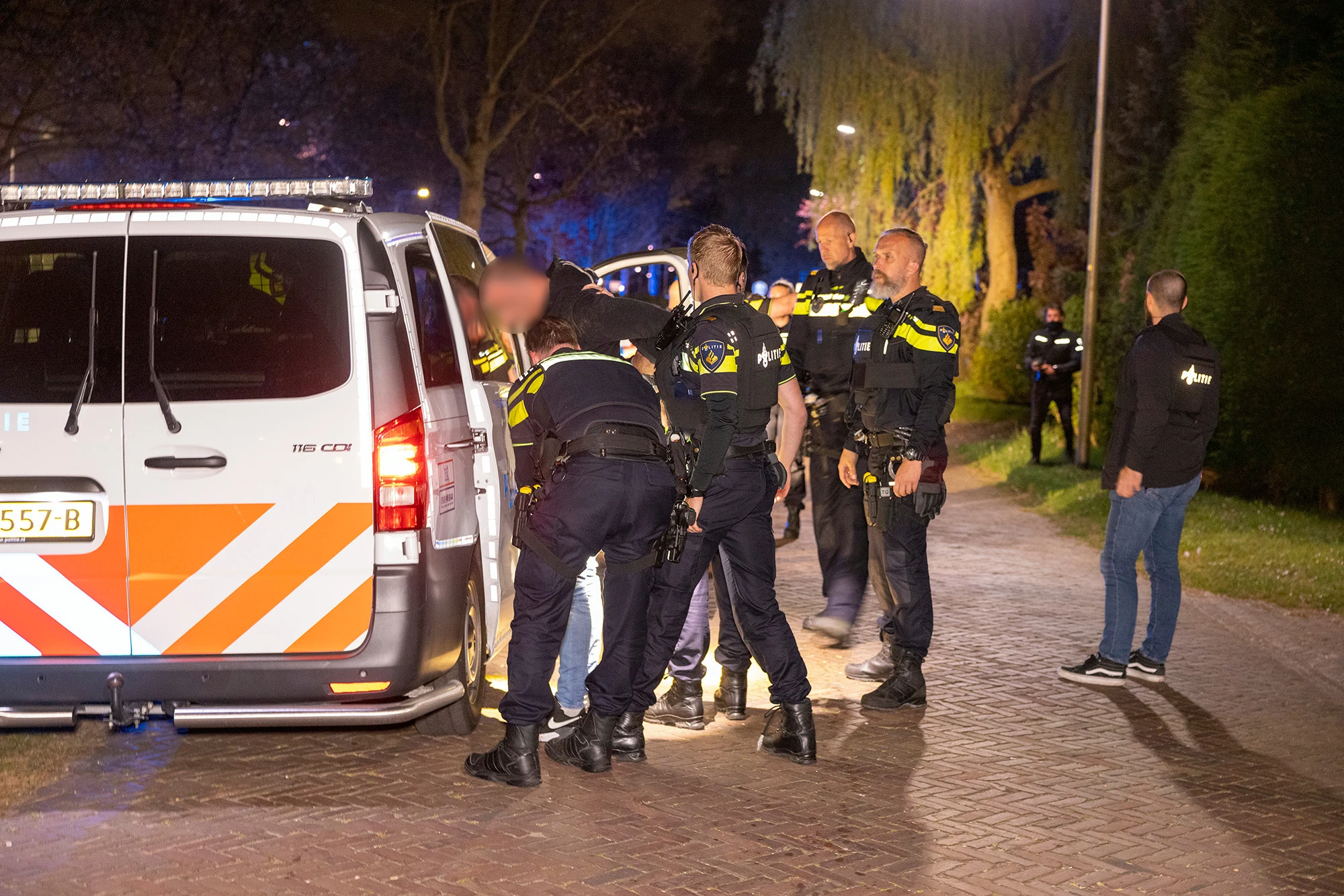 Wilde politieachtervolging eindigt in crash bij Velsen-Zuid: bestuurder getaserd