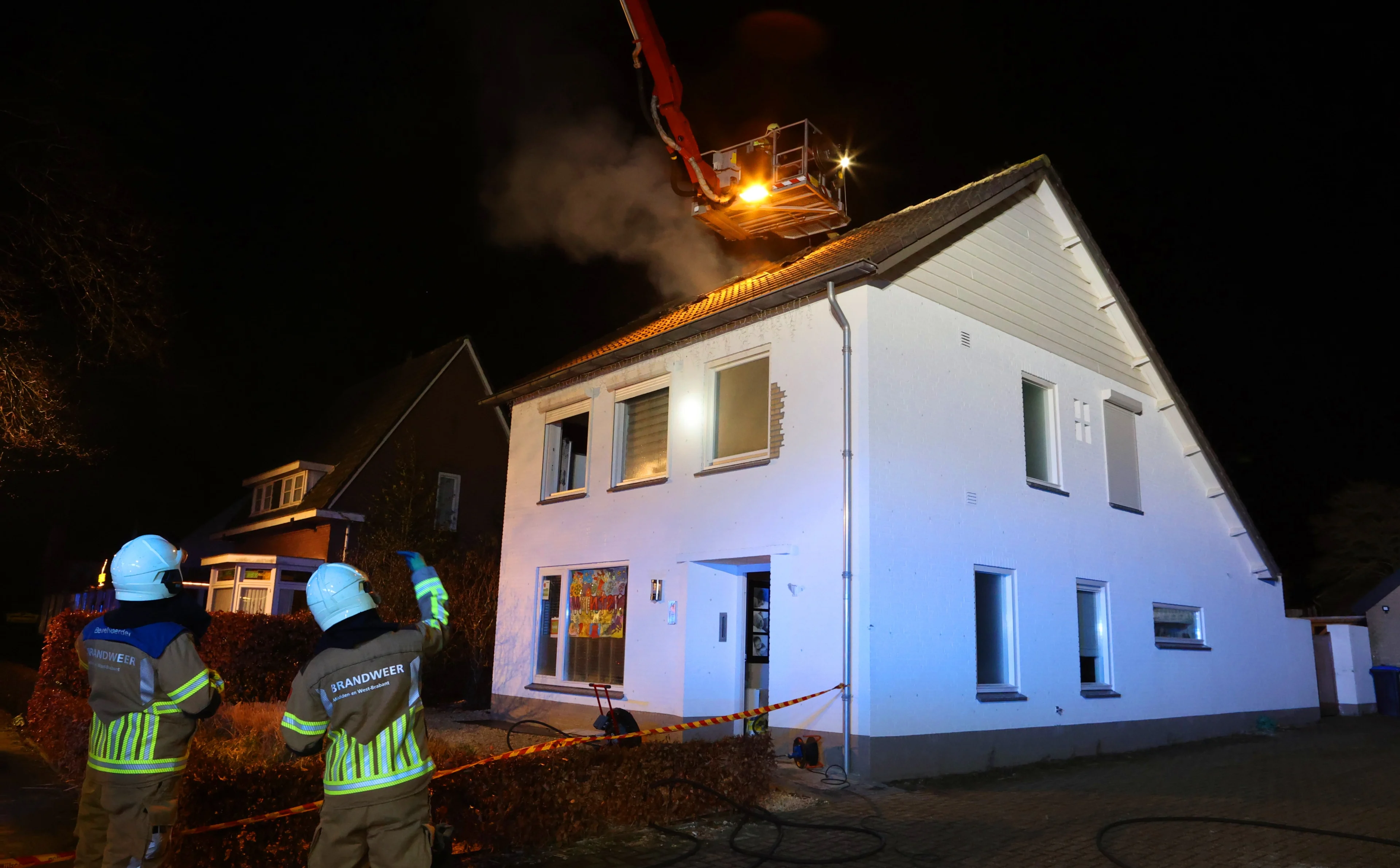 Vader redt zijn kinderen uit brandend huis in Haaren