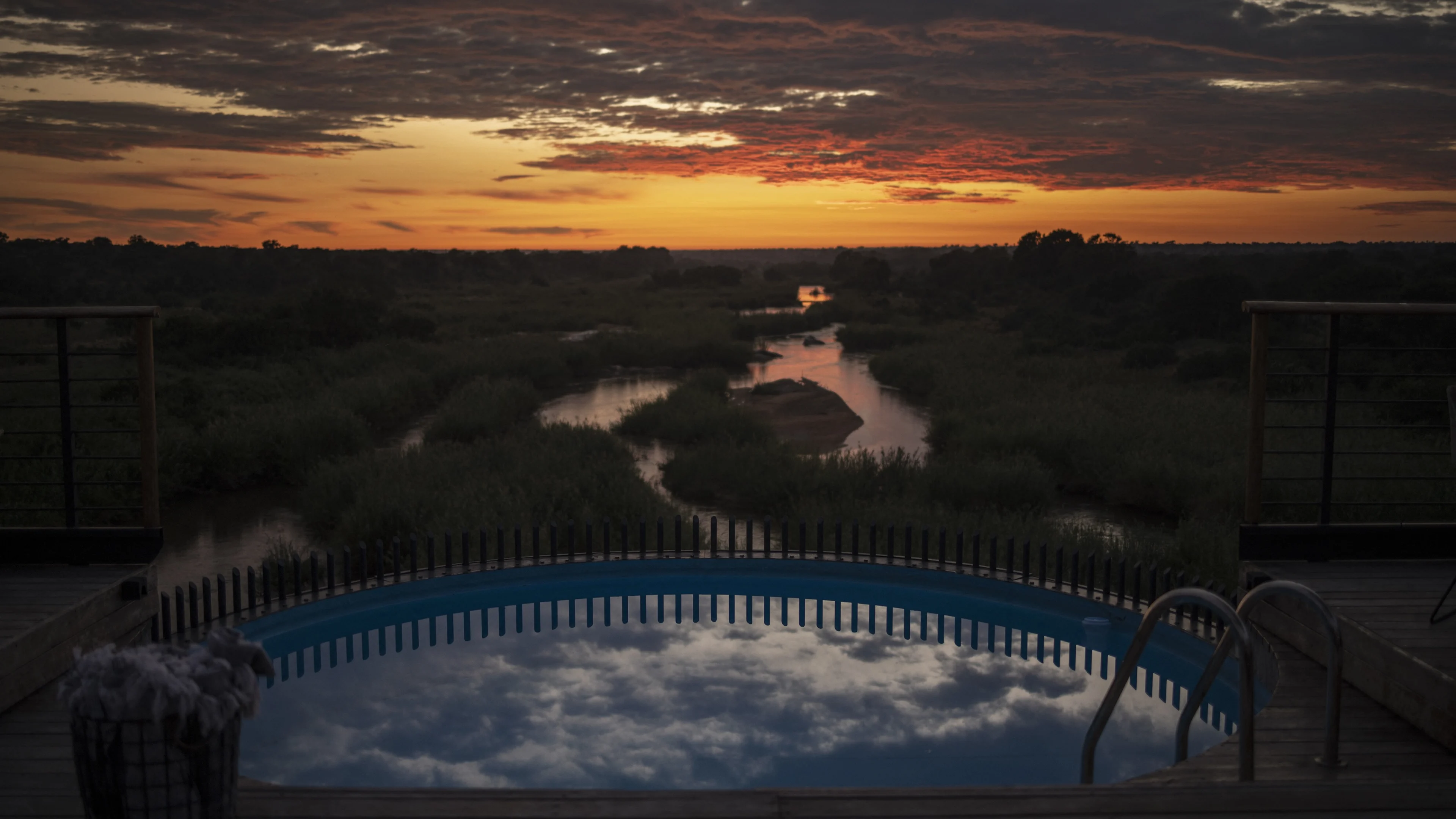 Gemaskerde bende berooft studenten in Zuid-Afrika: Nederlandse vrouw (21) gewond