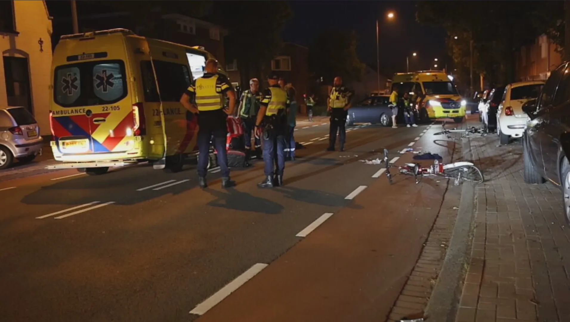 Twee fietsers aangereden in Eindhoven, bestuurder op de vlucht na crash