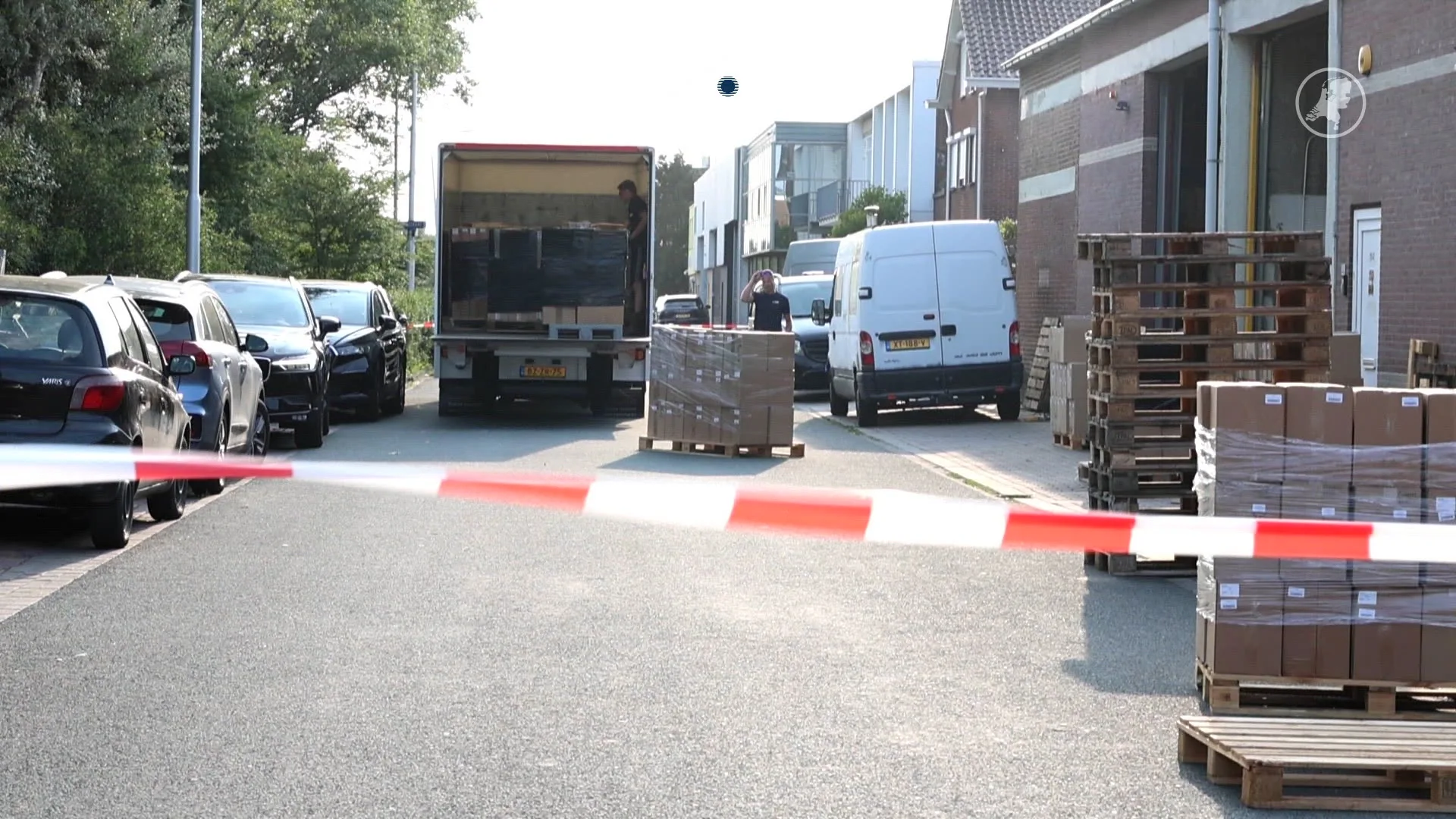 Grote vangst in IJmuiden: FIOD treft nep-LP's bij inval