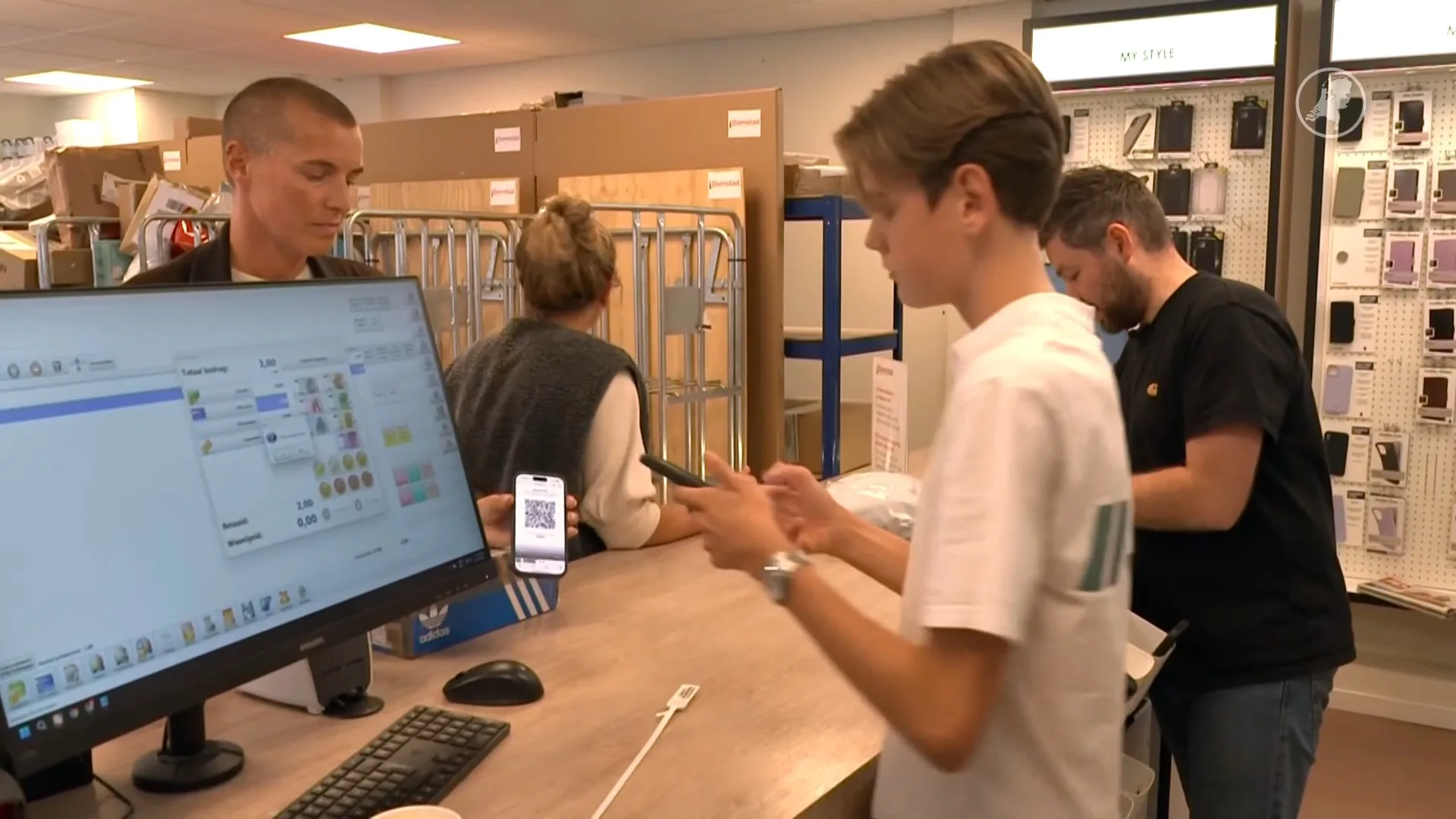 'Oortjes in? Dan help ik de volgende klant'