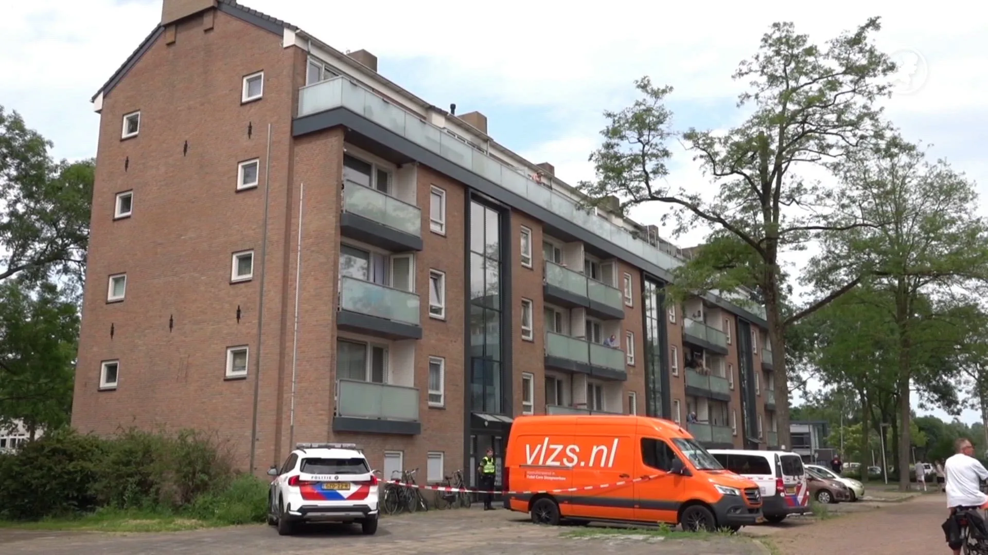 Persoon doodgestoken in woning in Purmerend