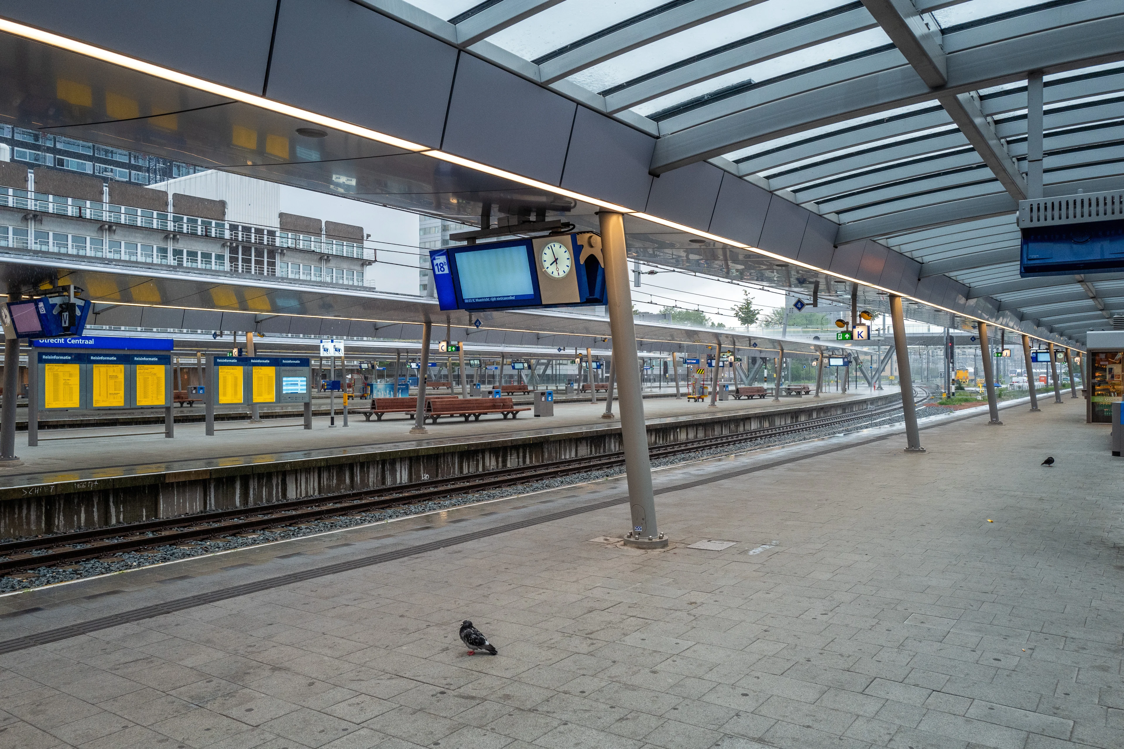 Treinverkeer Utrecht weer op gang na probleem bij Vaartsche Rijn