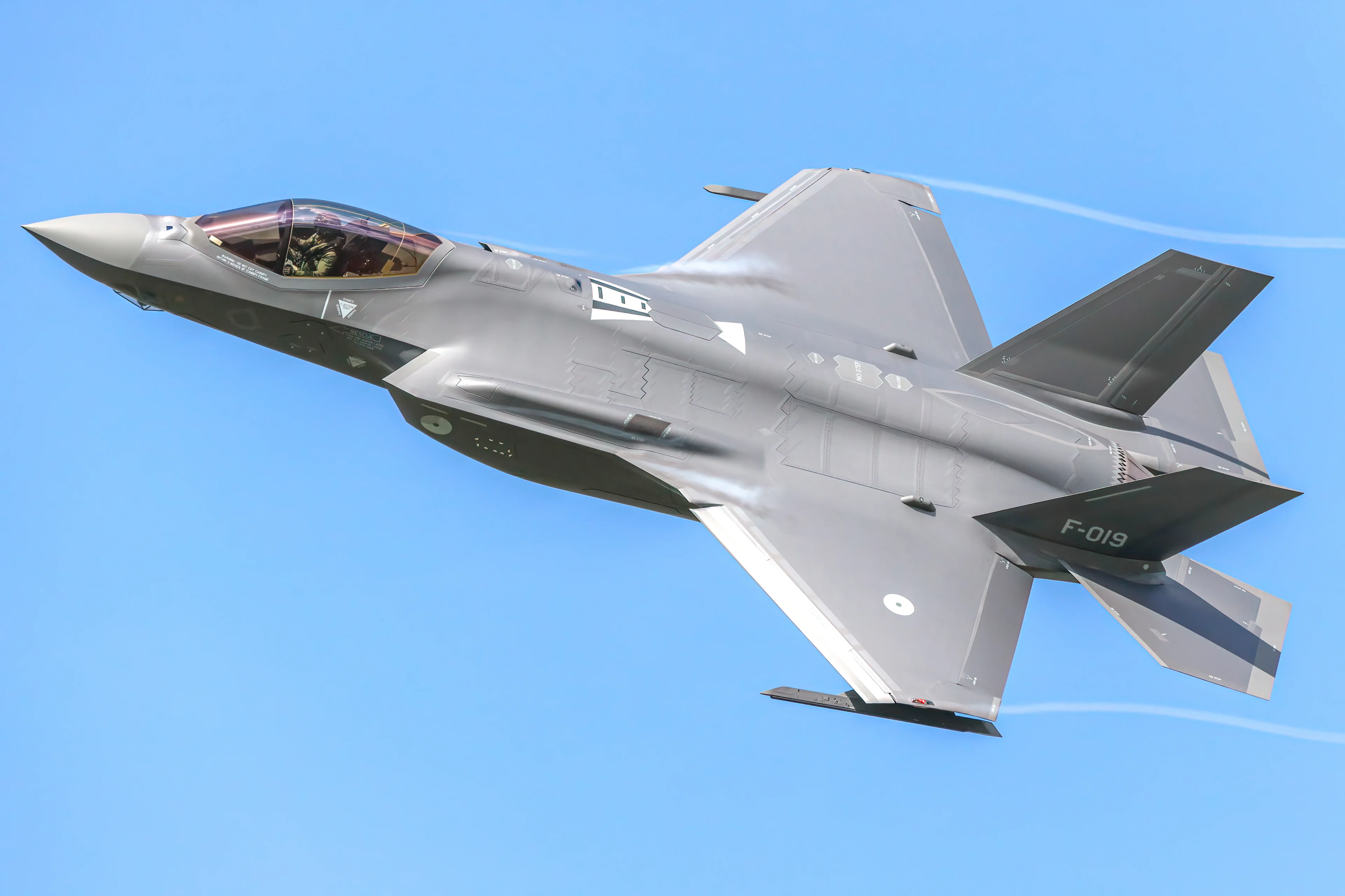 'Defensie wijst 57 nieuwe locaties aan, F-35's op vliegveld Lelystad' 