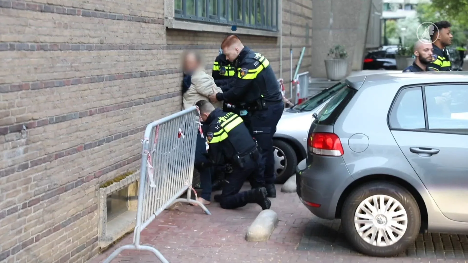 Man gearresteerd na diefstal auto politiemedewerker