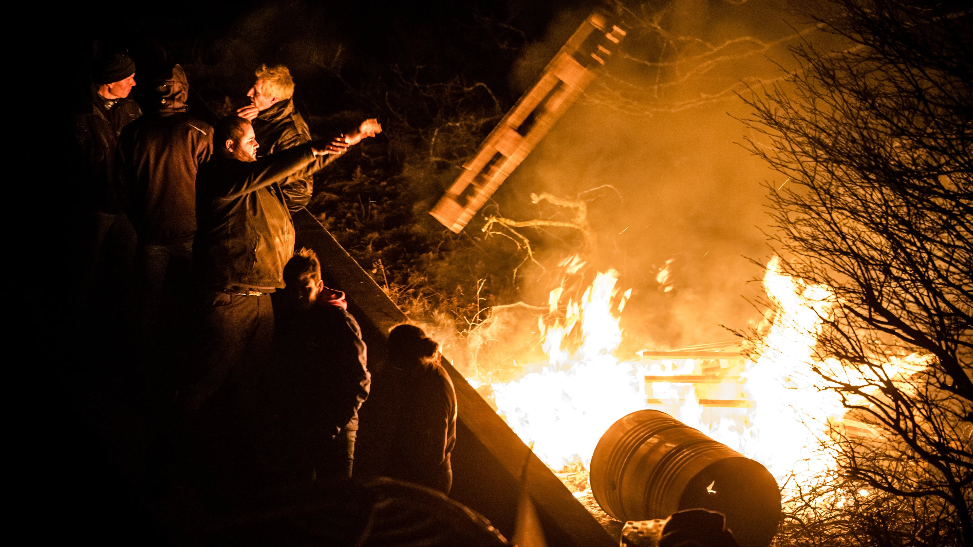 'A67 tot zondagavond dicht vanwege schade door boerenacties'