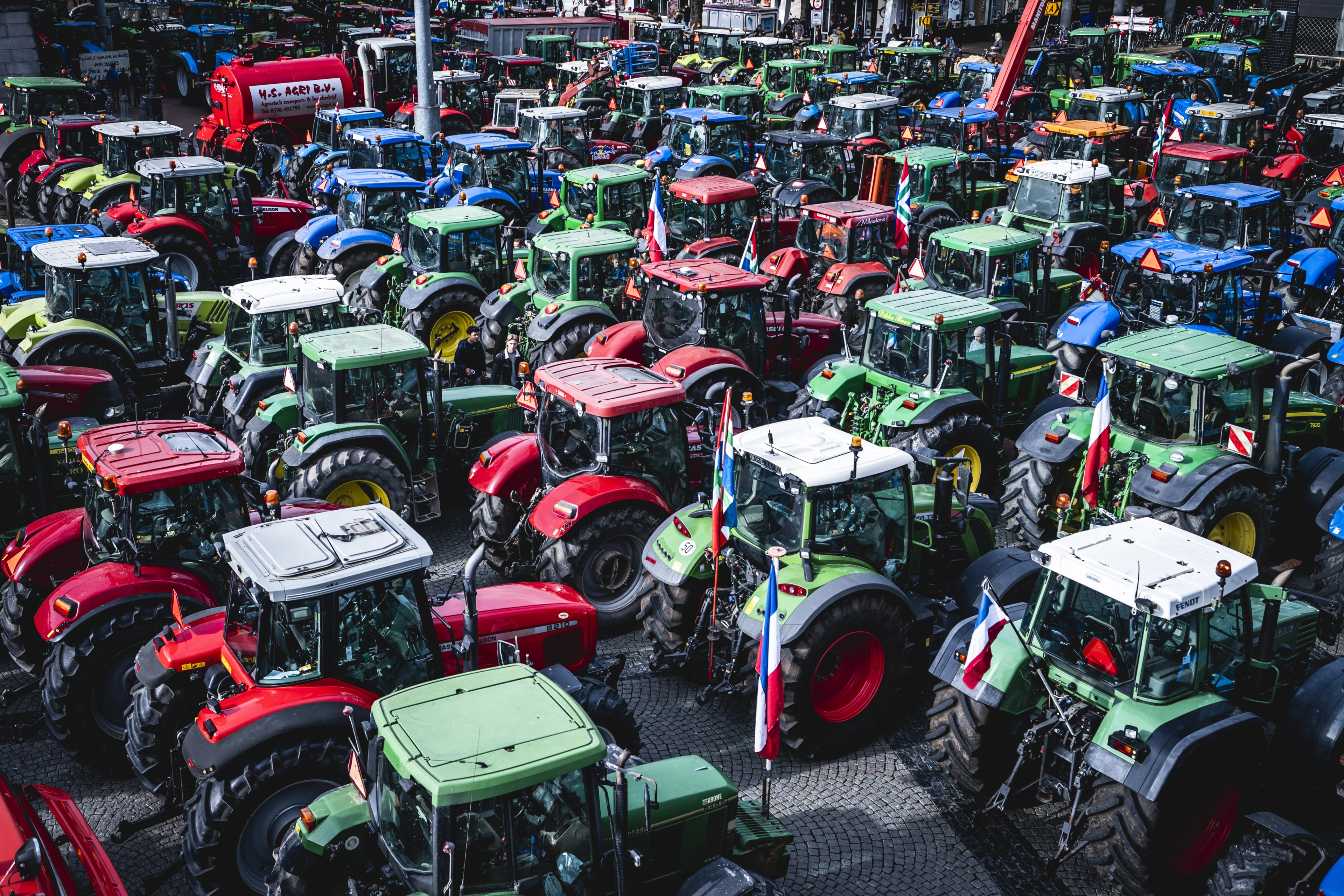 Farmers Defence Force wil eigen omroep beginnen