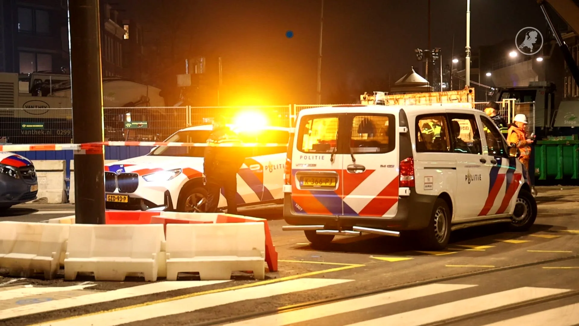 Bewoners moeten nacht ergens anders doorbrengen na beschadiging kabels in Amsterdam