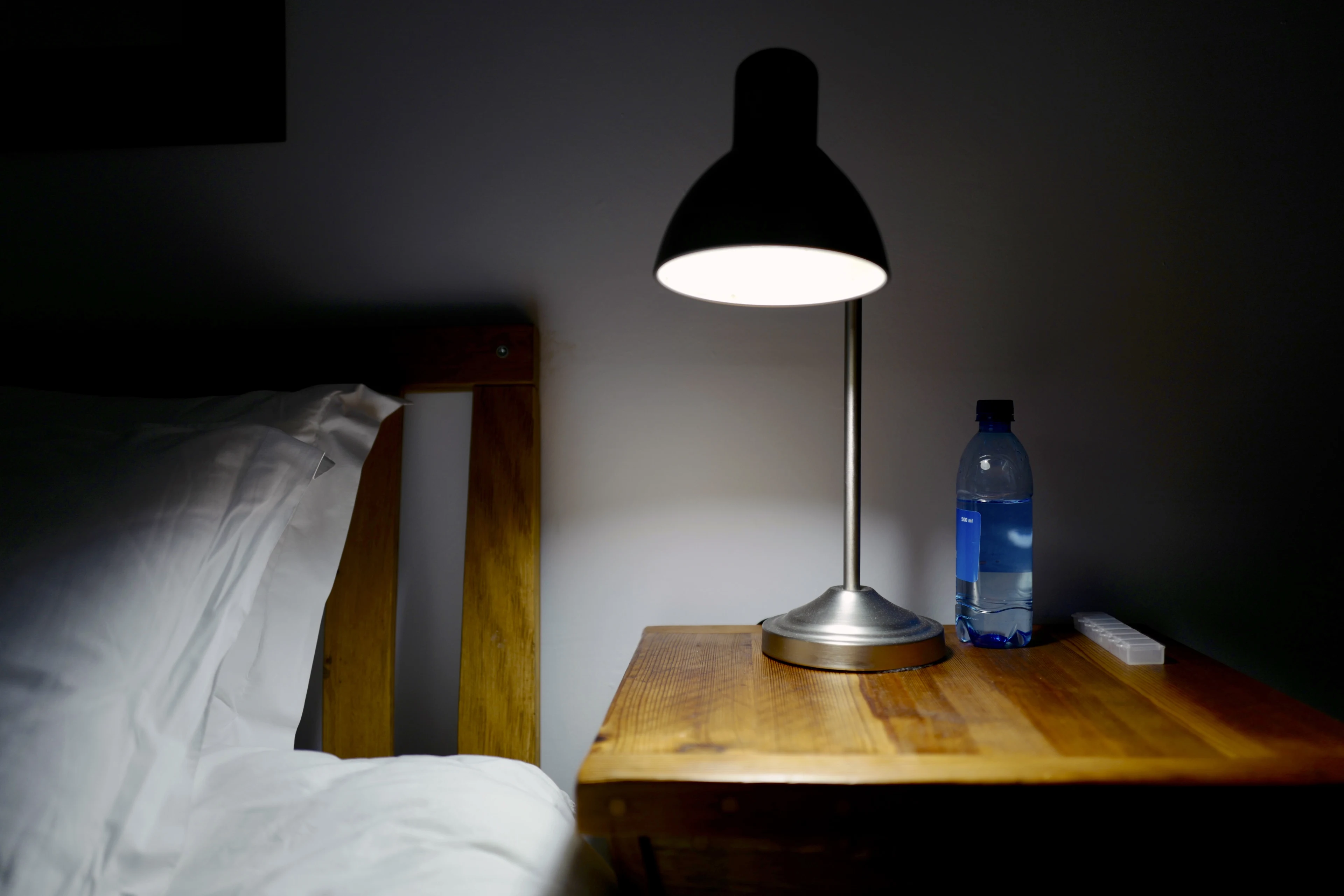 Man (67) doodde zijn vrouw mogelijk in zijn slaap, rechtbank spreekt hem vrij