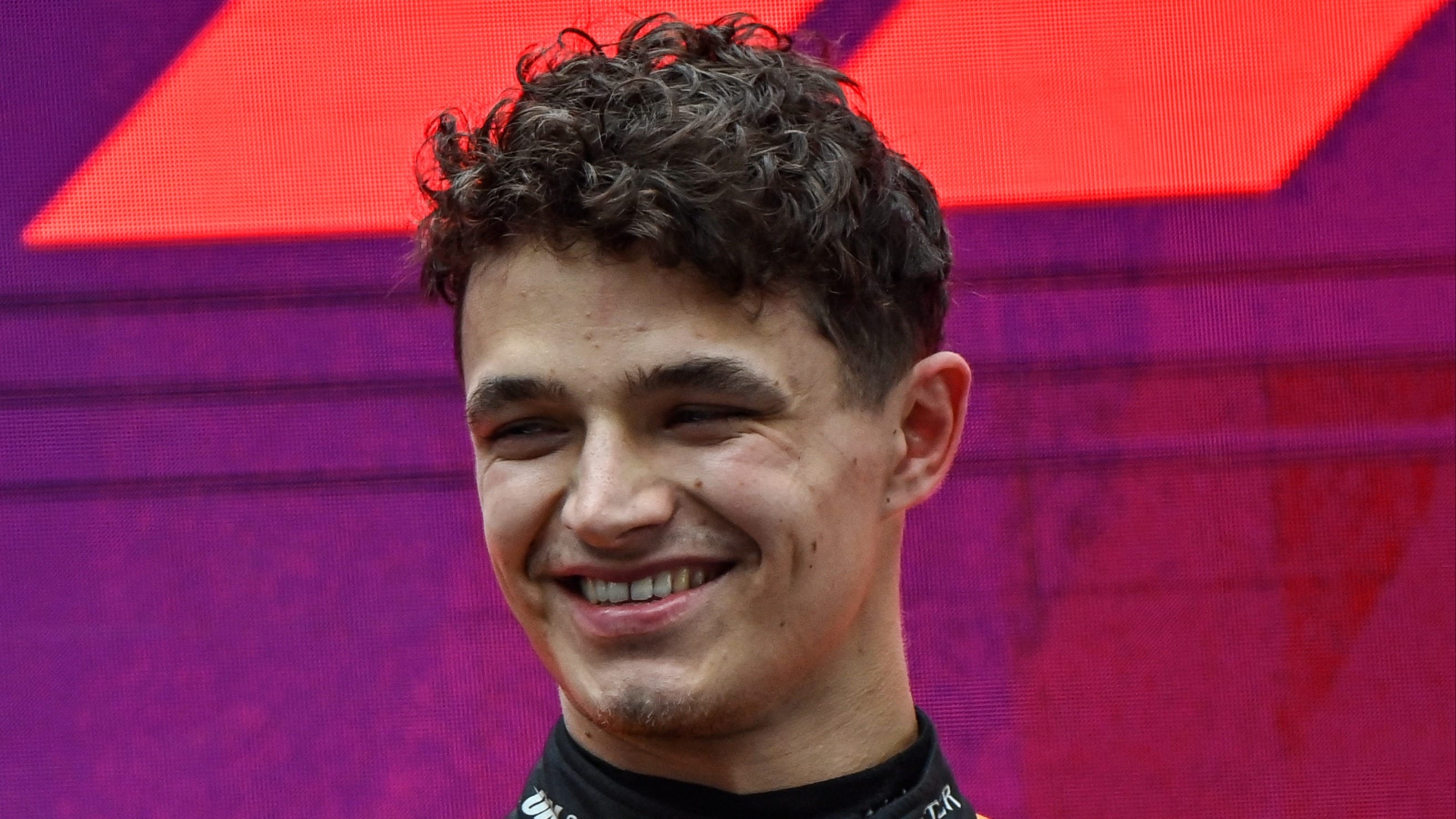 Lando Norris raakt gewond bij bootfeest op Koningsdag