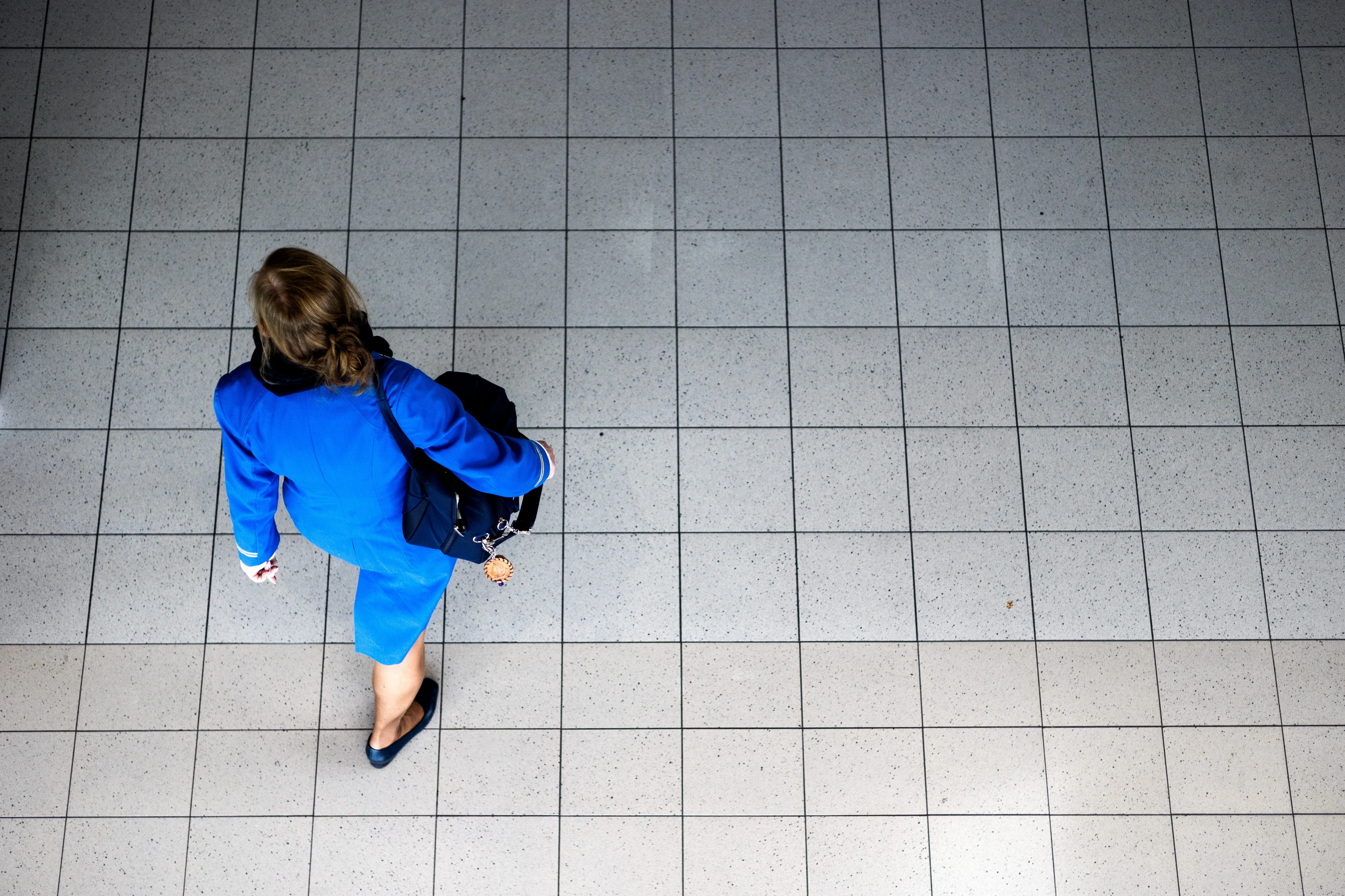 Stewardess op Schiphol betrapt met zeven keer te veel alcohol in bloed